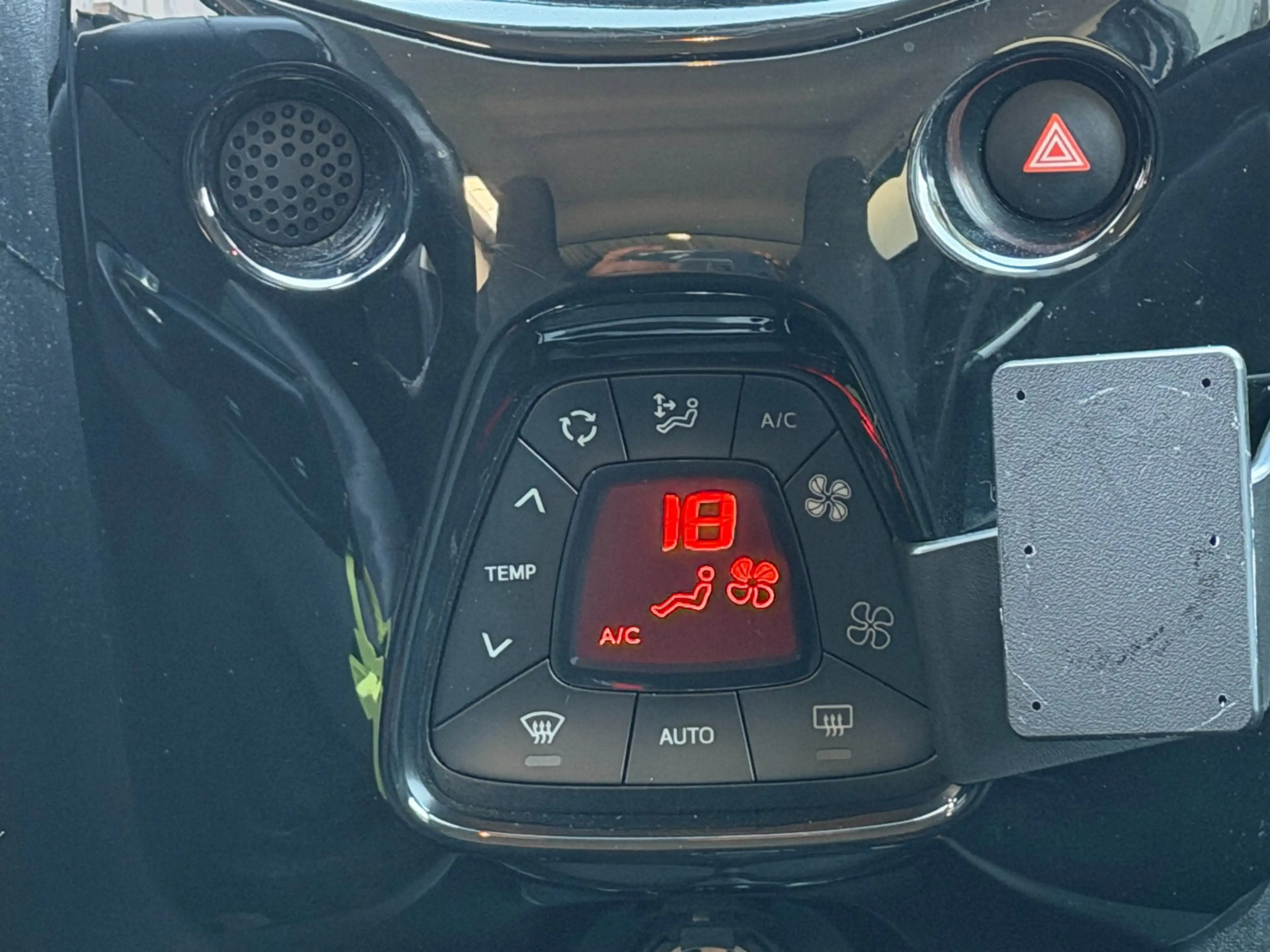 Citroen C1 1.0 e-VTi Feel|Automaat|Camera|Climate control — photo 18