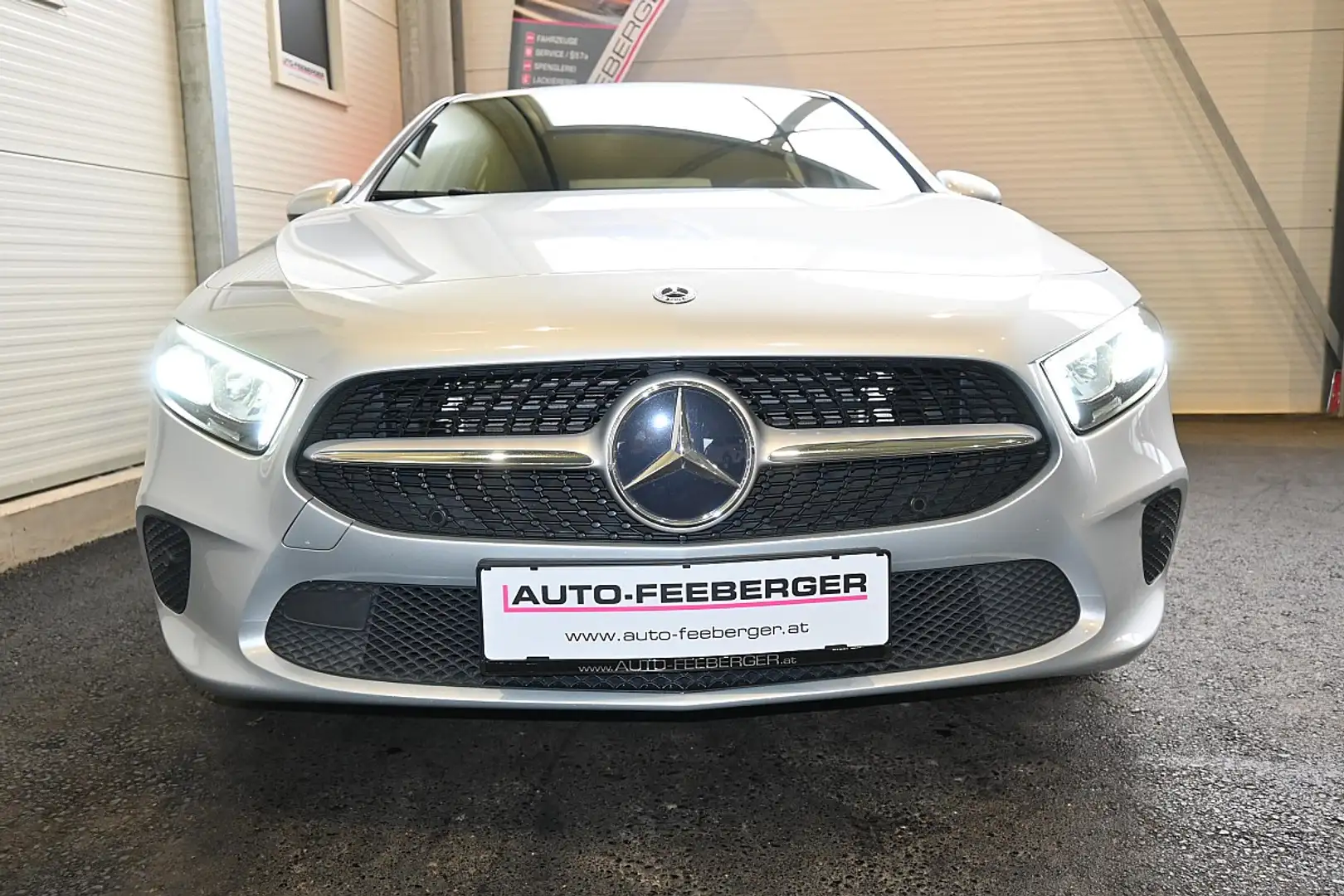 Mercedes-Benz A 200 d 4MATIC Aut.LED,Leder,Navi,Parkassist Silber - 2