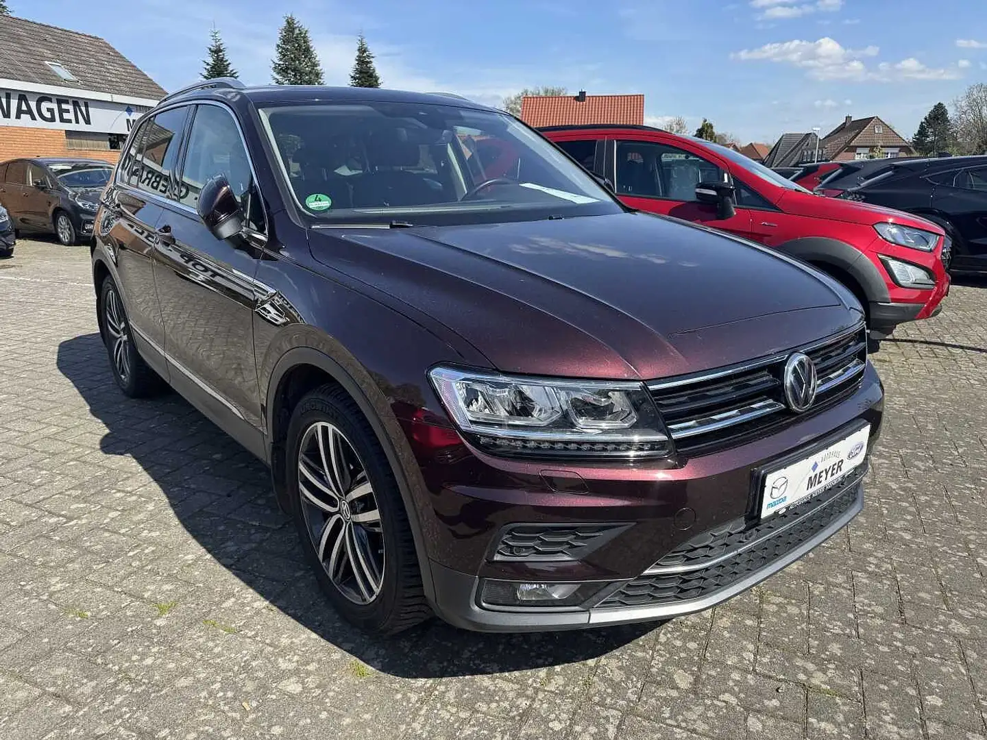 Volkswagen Tiguan 2.0 TDI AWD DSG Highline Pano/Standh./AHK Rot - 1
