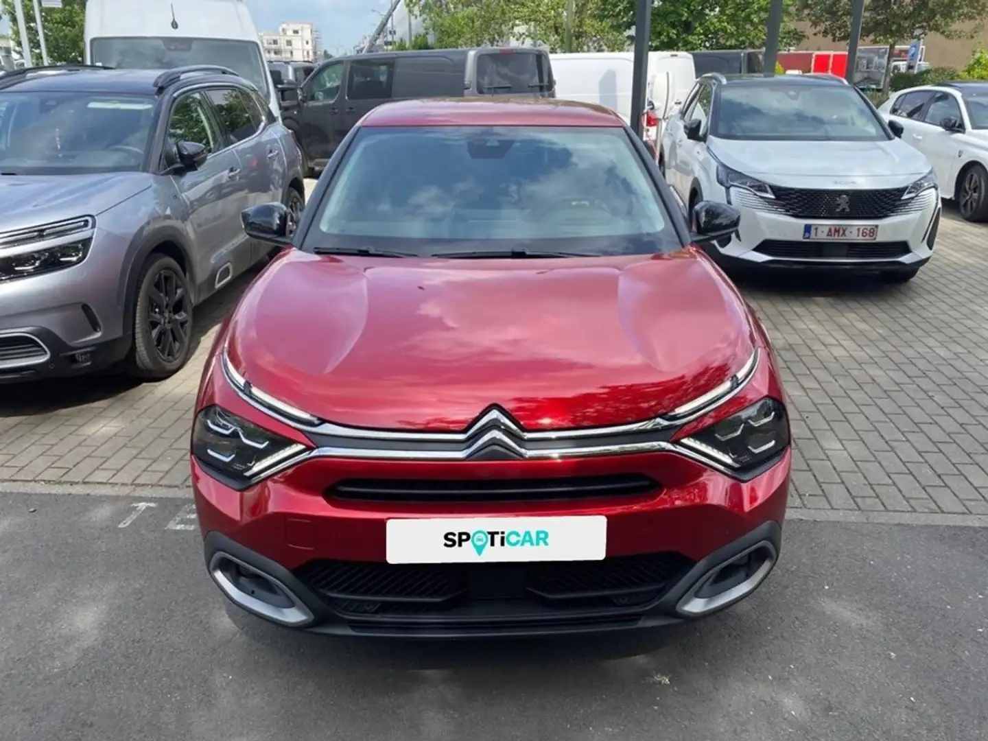 Citroen C4 50 kWh Shine Pack Rood - 2