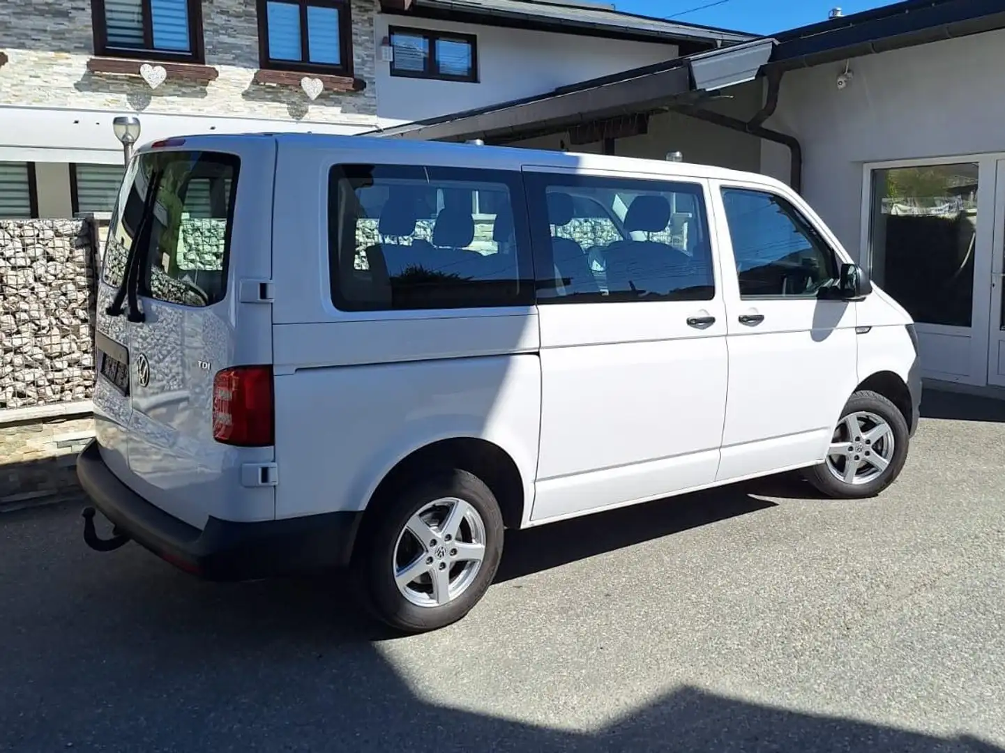 Volkswagen T6 Kombi Kombi KR 2,0 Entry TDI BMT Entry Weiß - 2