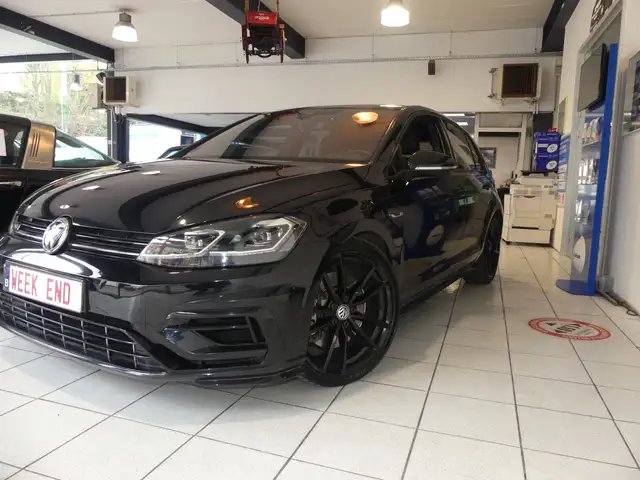 Volkswagen Golf R