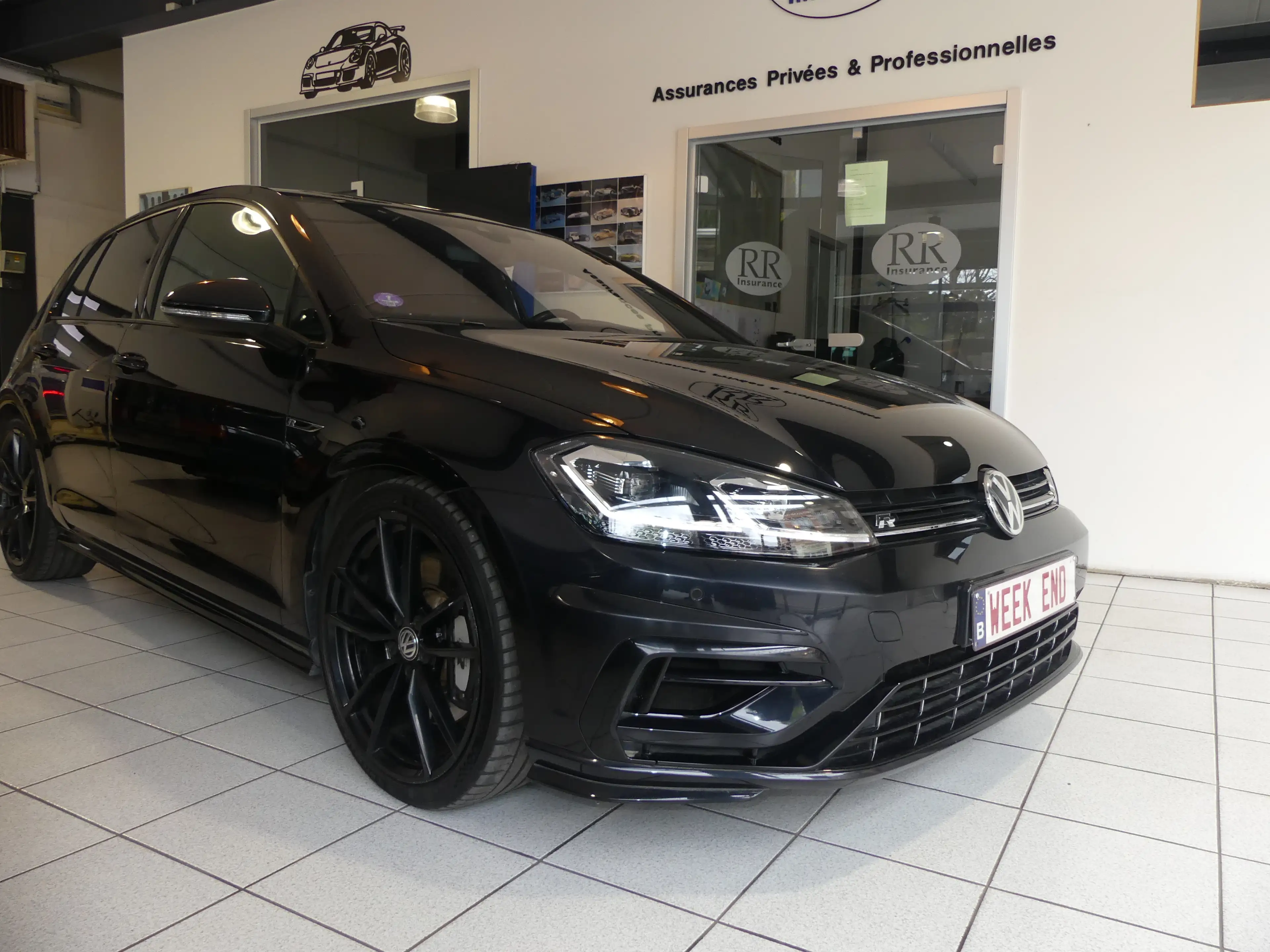 Volkswagen Golf R — photo 2