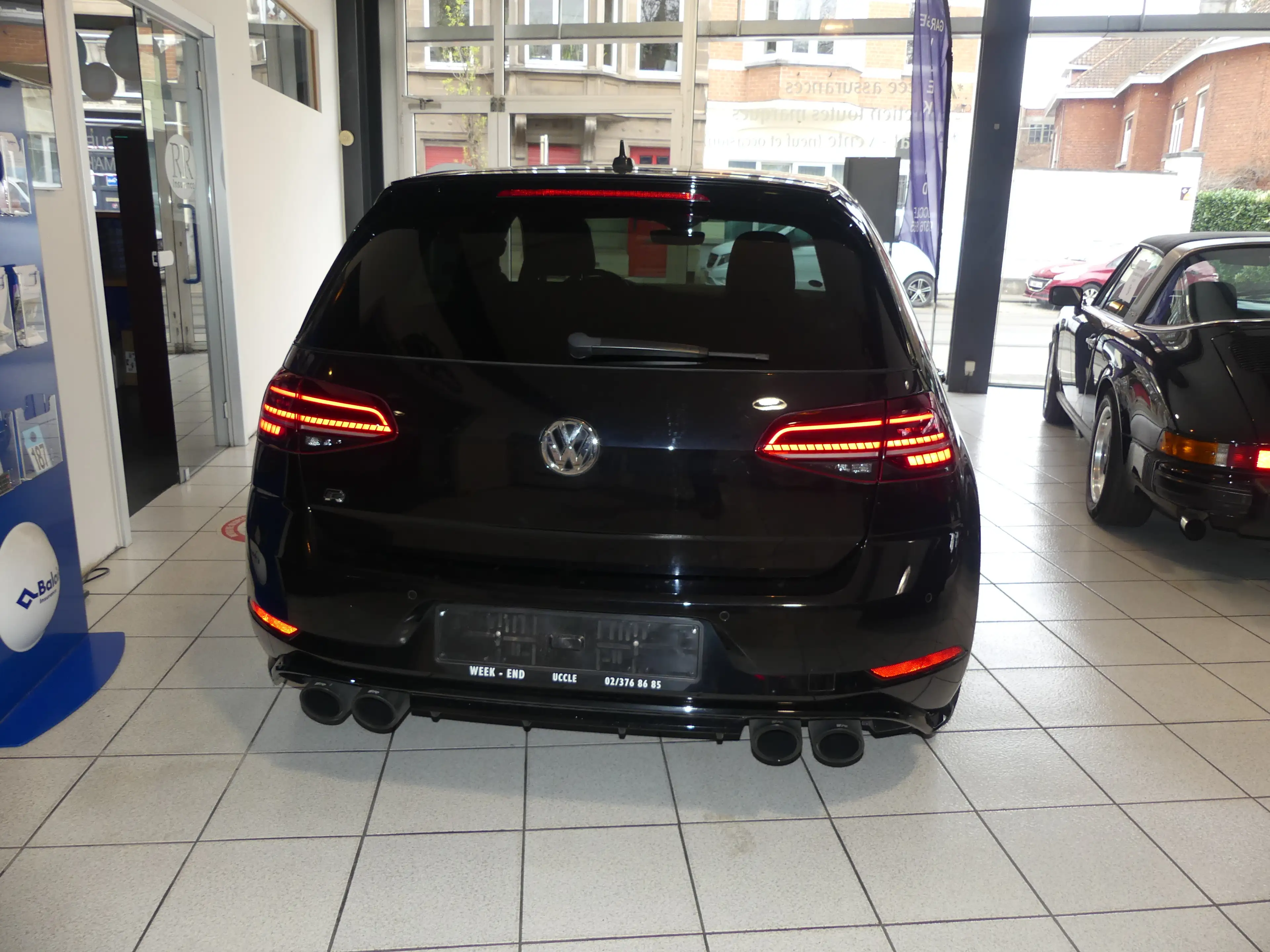 Volkswagen Golf R — photo 4
