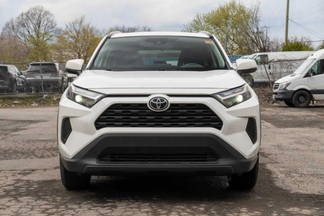 Toyota RAV 4 снимка Toyota RAV 4