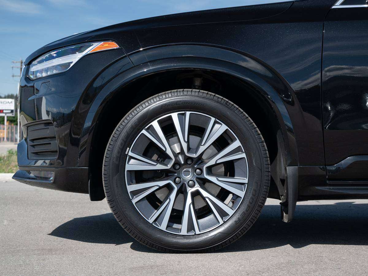 2022 Volvo XC90 MOMENTUM thumb 8