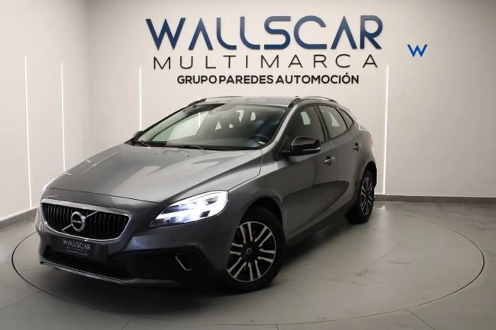 Volvo V40 2.0 D2 Cross Country Auto Gris - 2
