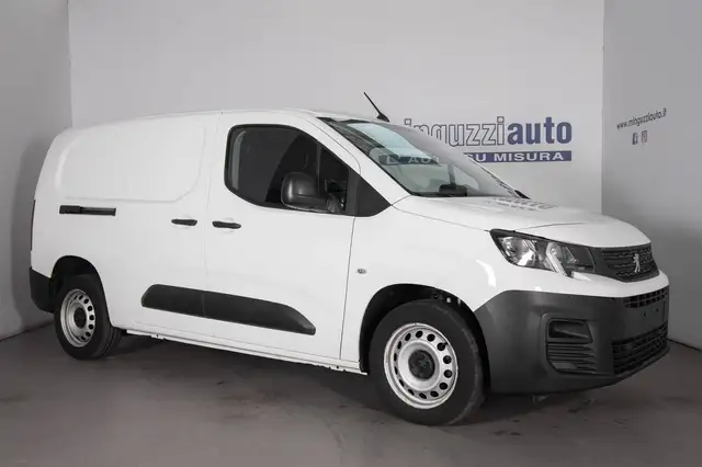 Peugeot Partner 1.5 hdi 102cv autocarro  -€ 10.000 + IVA-