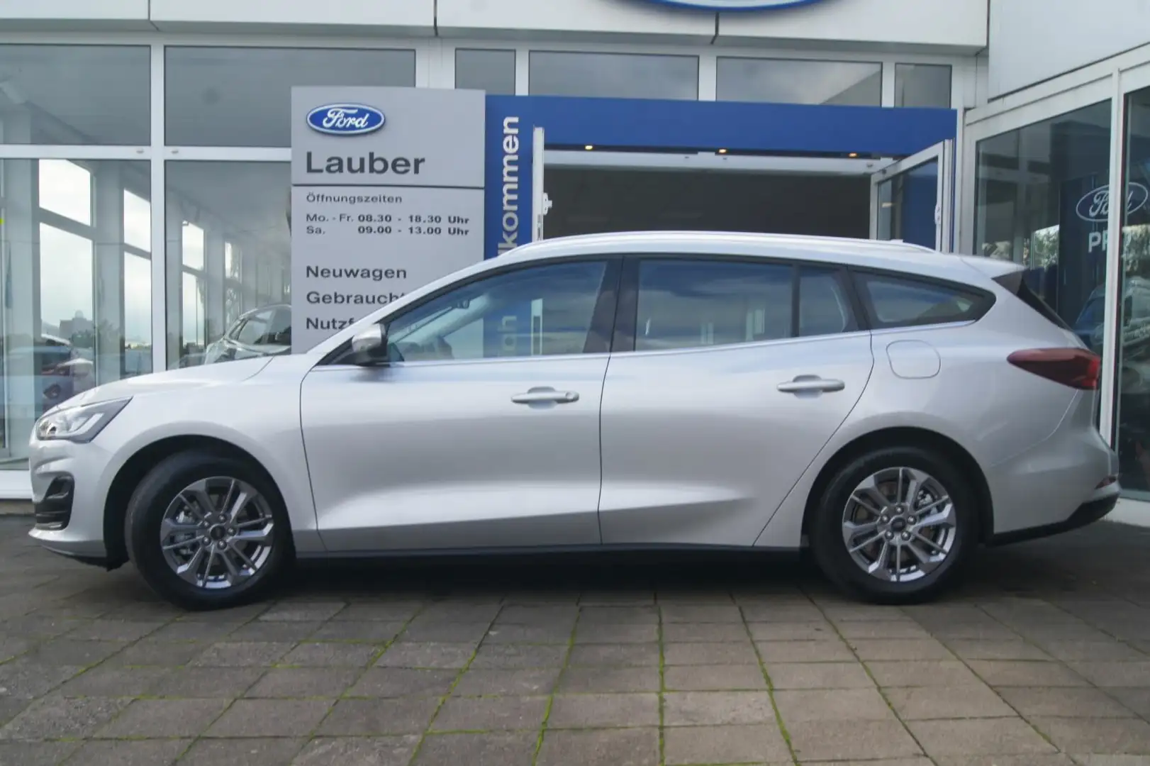 Ford Focus Focus Turnier mHEV Titanium **ACC,LED,Kamera,SYNC4 Silber - 2