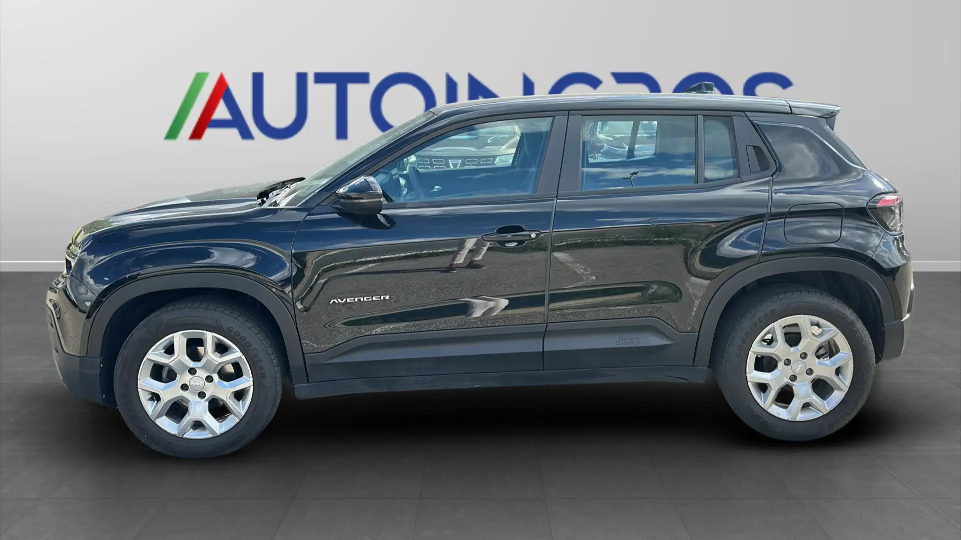 Jeep Avenger Altitude 1.2 100cv s&s MT6 USATO GARANTITO Nero - 2