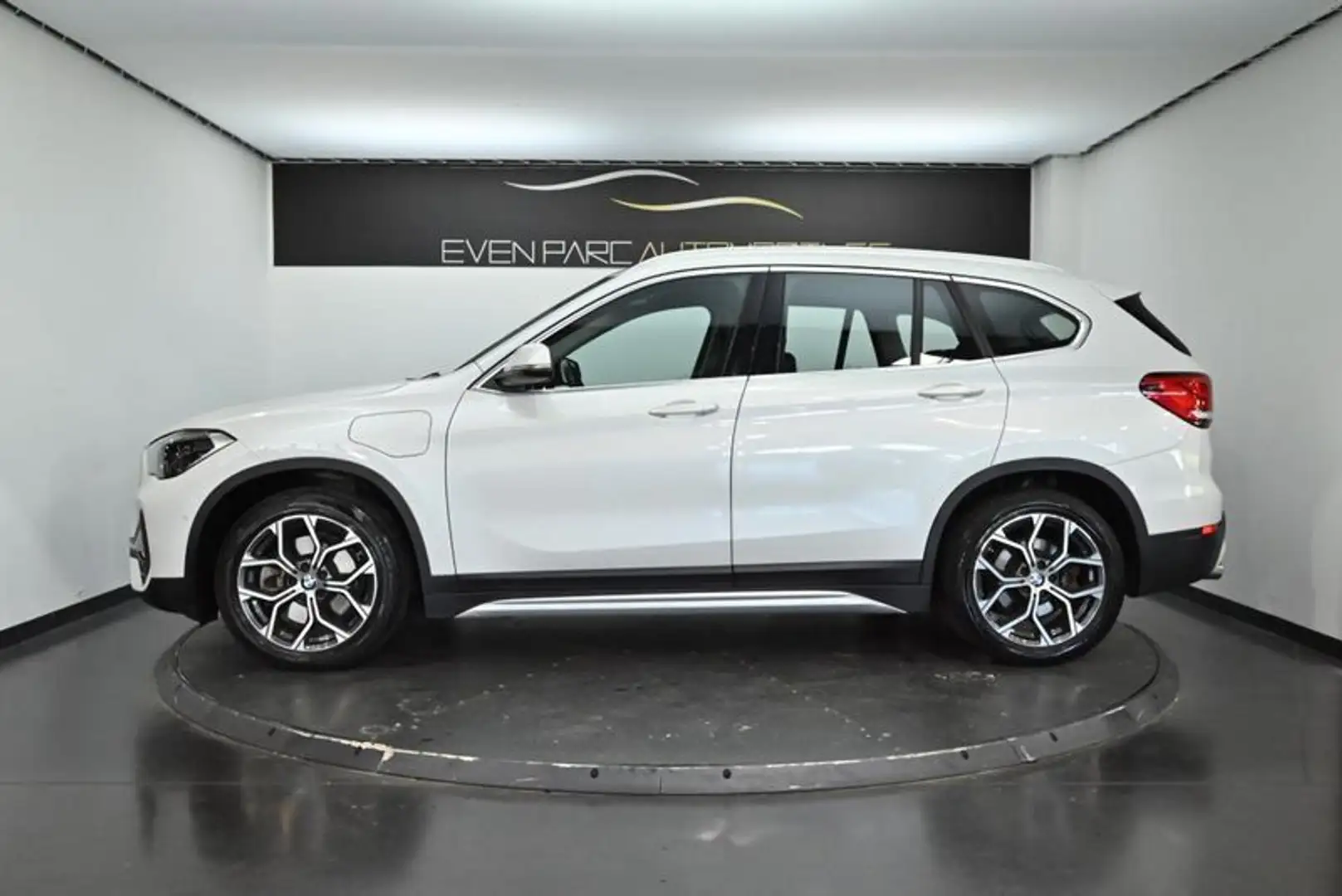 BMW X1 F48 LCI xDrive 25e 220 ch BVA6 xLine - 2