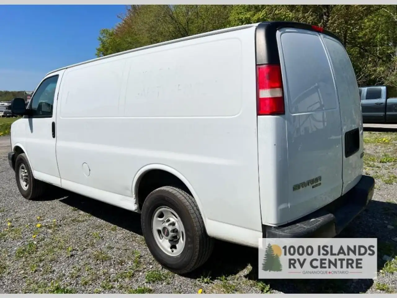 GMC Savana снимка GMC Savana