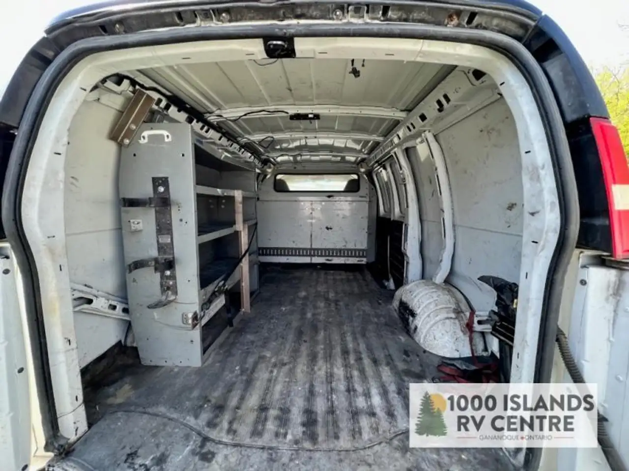 GMC Savana снимка GMC Savana