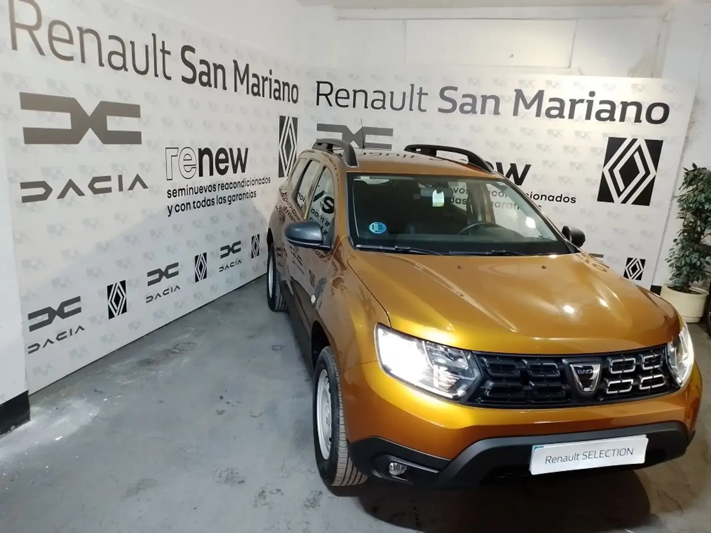 Dacia Duster Essential Naranja - 2