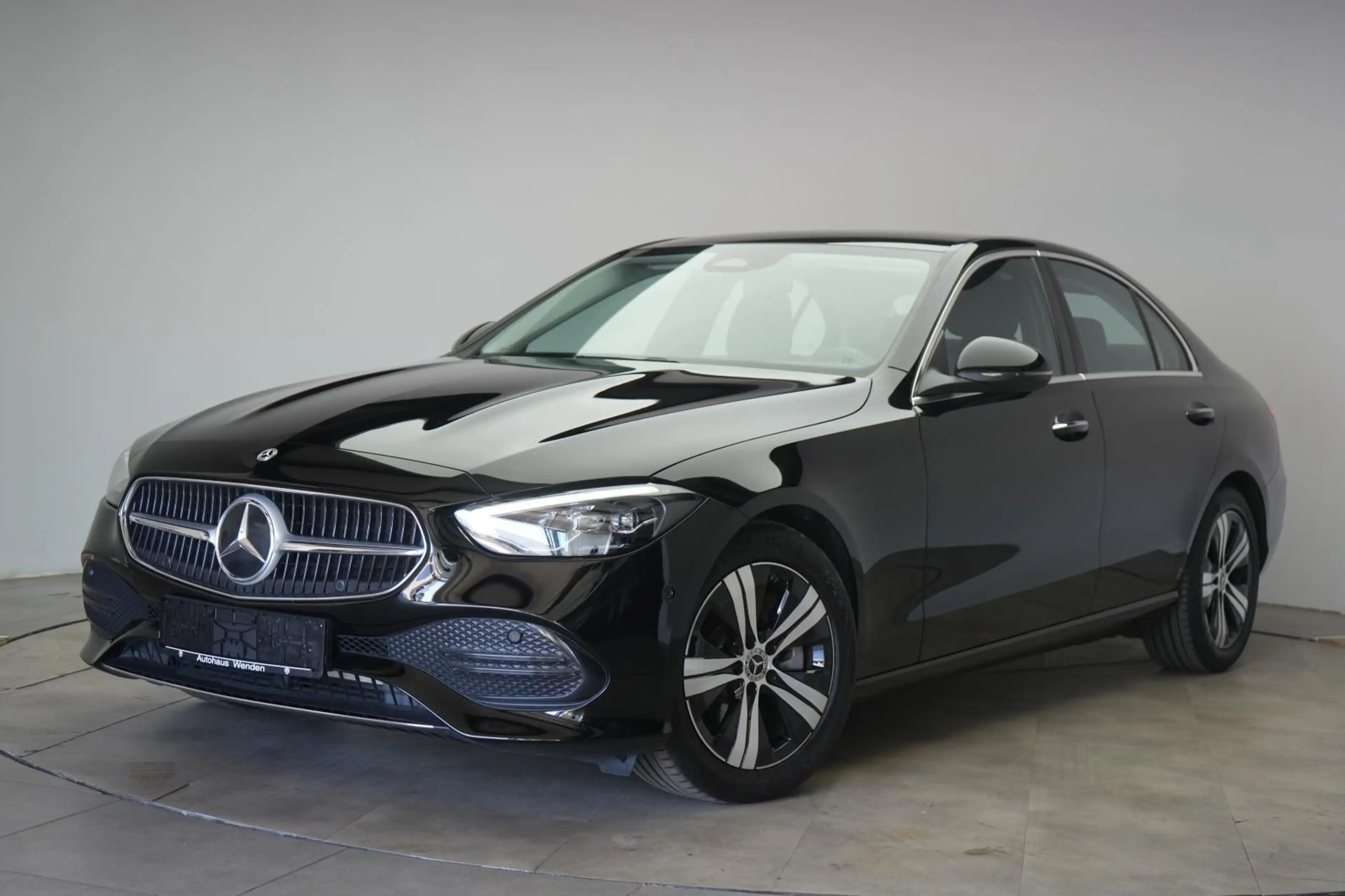 Mercedes-Benz C 300 d 9G-Tronic 4Matic Avantgarde — photo 3