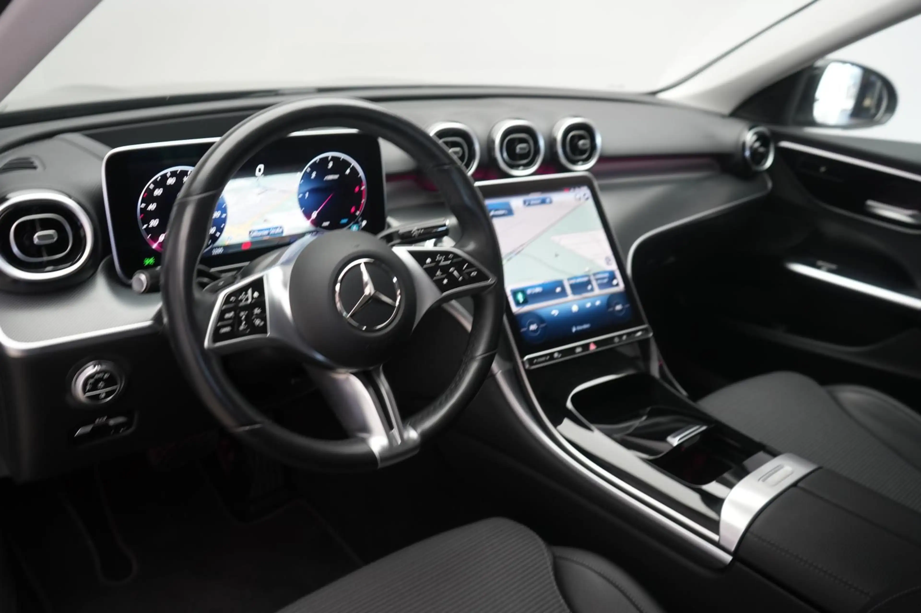 Mercedes-Benz C 300 d 9G-Tronic 4Matic Avantgarde — photo 14