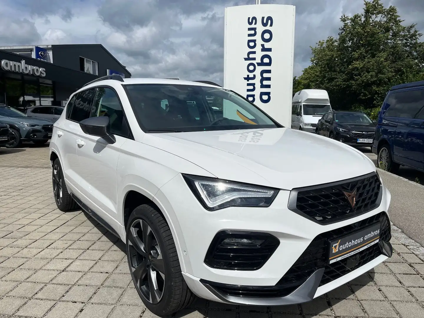 CUPRA Ateca 2.0 190PS 4Drive*ACC*AHK*Navi*RFK*19Z Weiß - 2