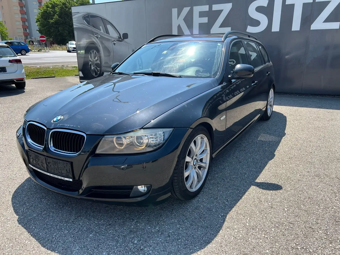 BMW 318 3er-Reihe Kombi Diesel (E91)  Touring Noir - 2