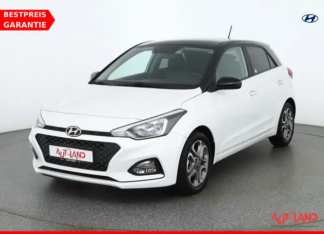 Hyundai i20 1.0 T GDI Kamera Android Apple Sitzheizung