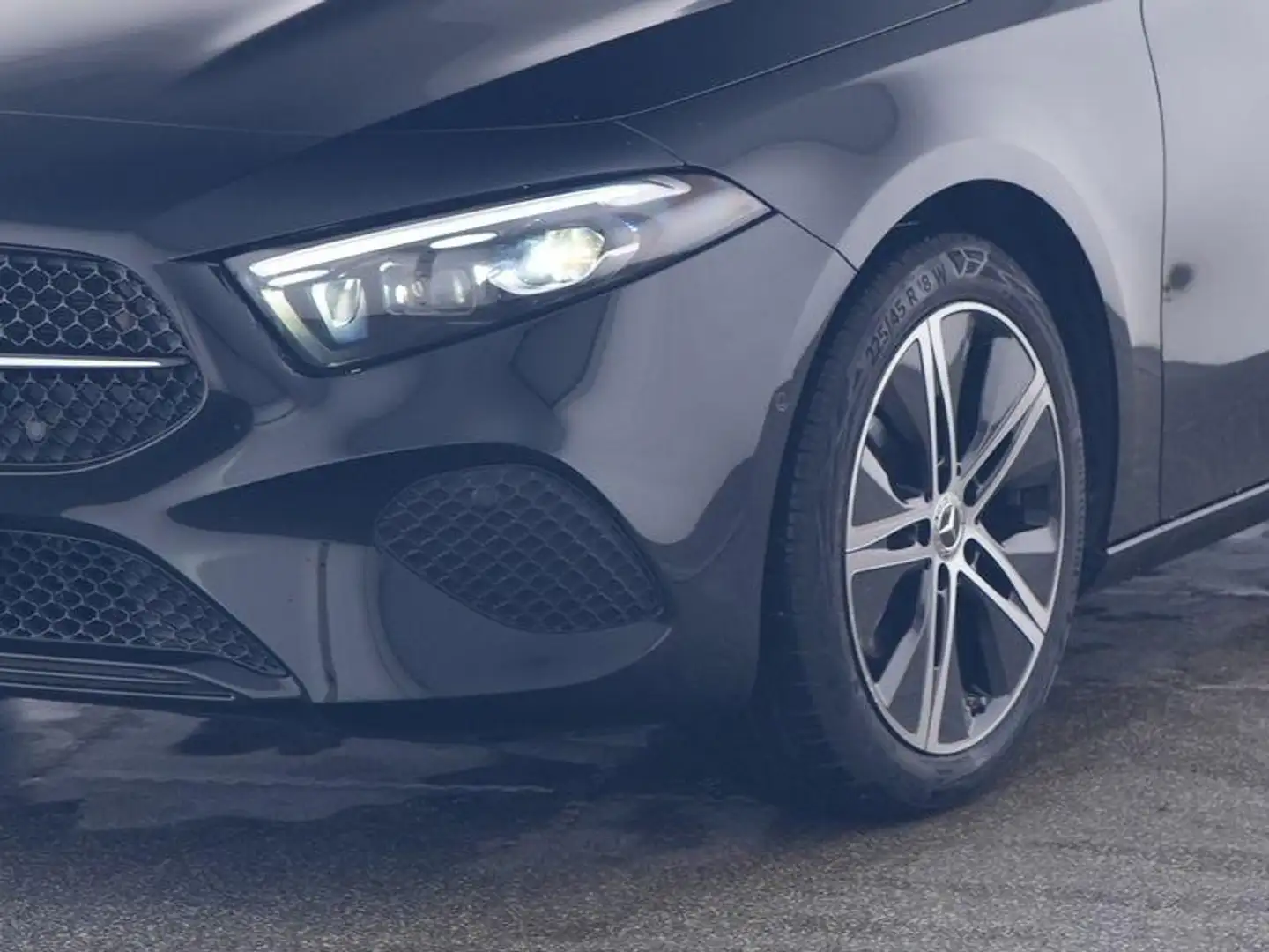 Mercedes-Benz A 180 , 7G-DCT, Progr. Adv. Plus, Night-Paket, Totwin... Noir - 2