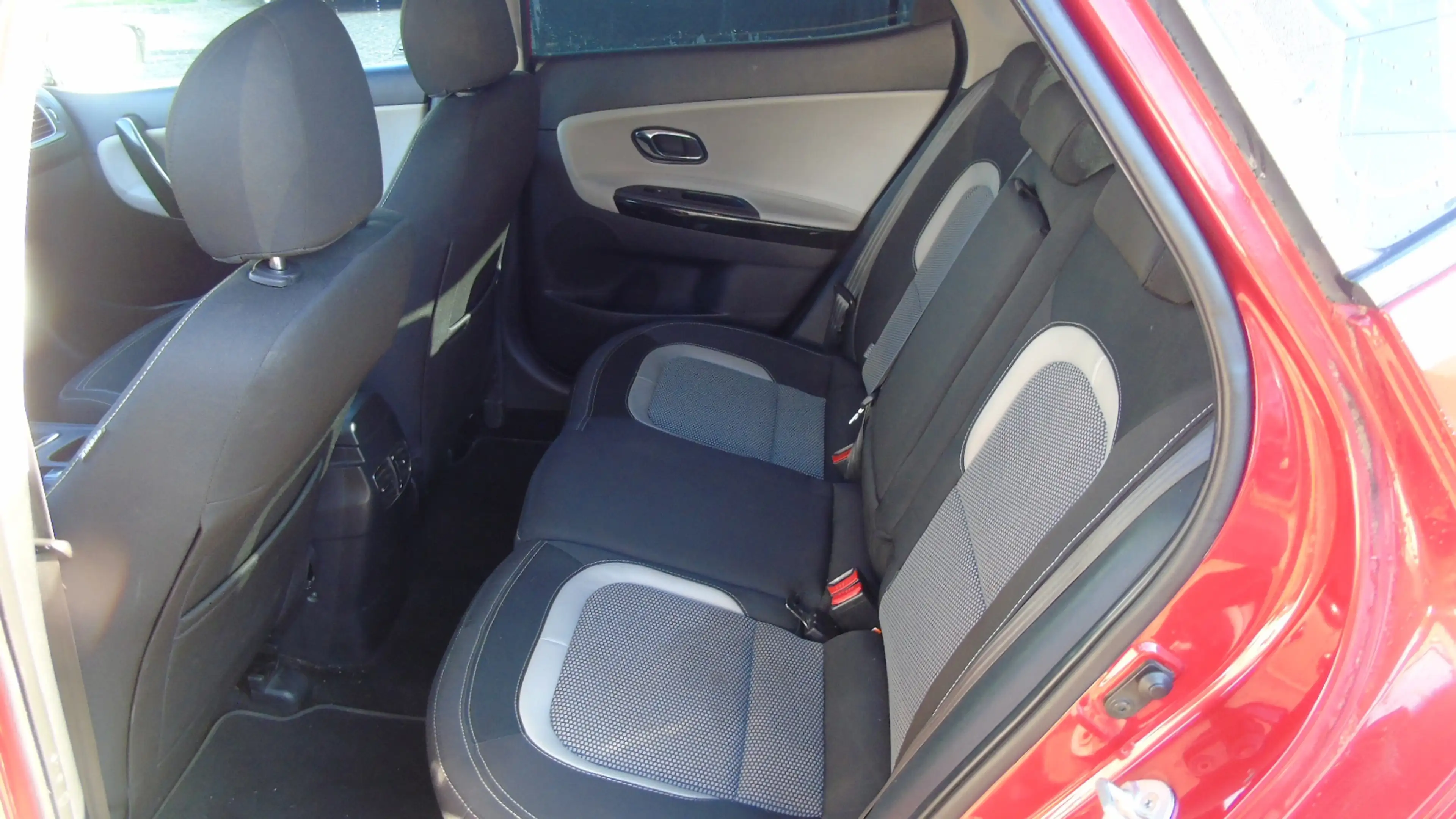 Kia Ceed / cee'd 1.6 GDI Super Pack Premium — photo 11