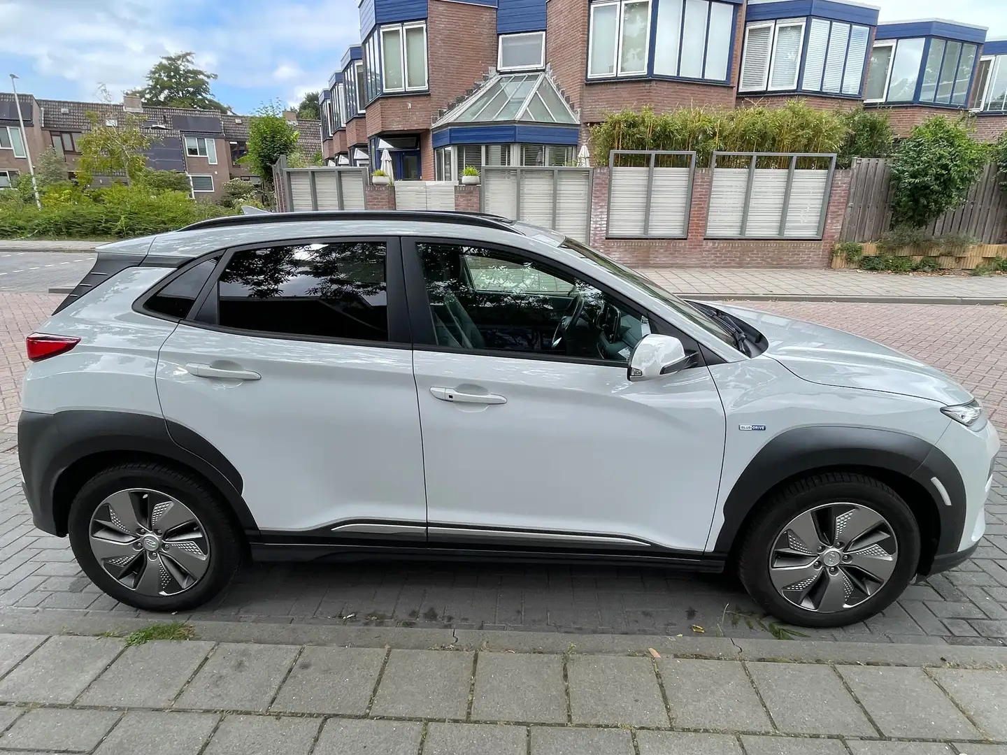 Hyundai KONA KONA EV Premium 64 kWh Fehér - 2