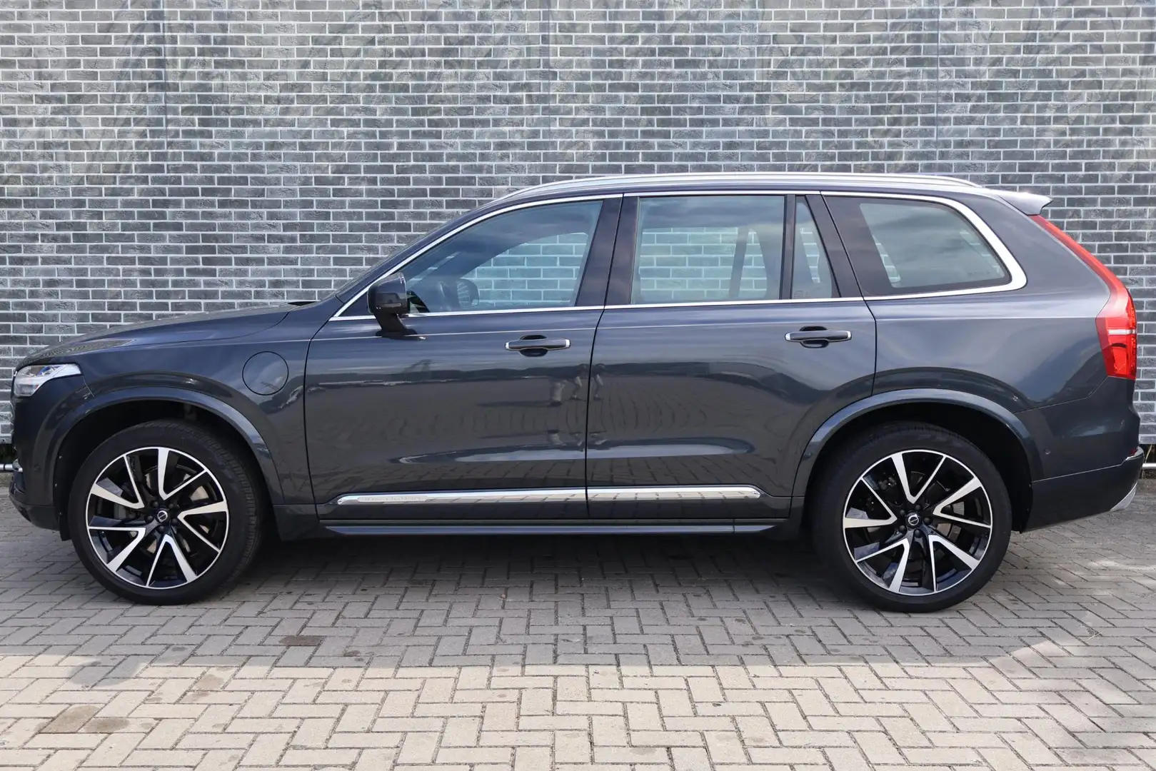 Volvo XC90 2.0 T8 Twin Engine AWD Inscription | Adaptieve Cru Grijs - 2