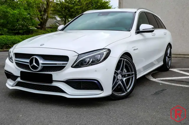 Mercedes-Benz C 63 AMG Estate Burmester Camera