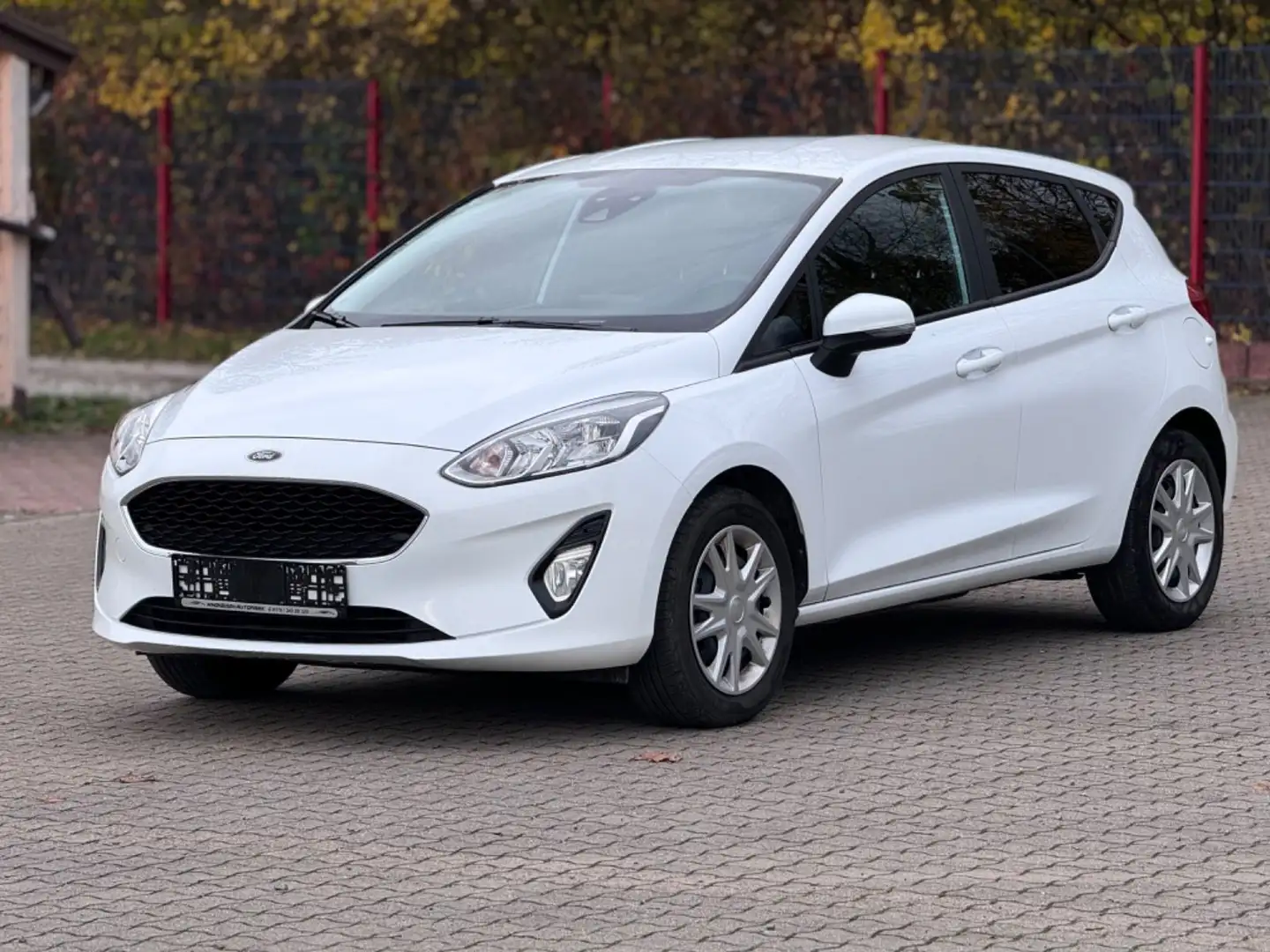 Ford Fiesta 1,1 * 1 HAND *89 TKM *TÜV + SERVICE NEU Weiß - 1
