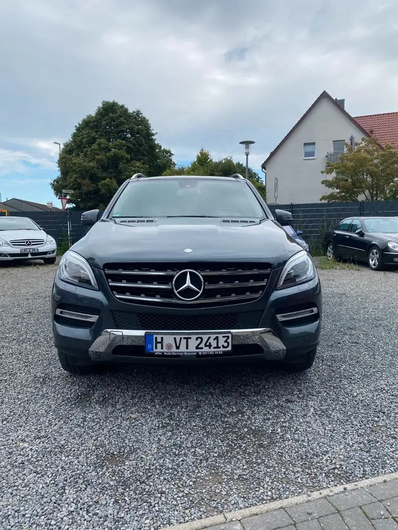 Mercedes-Benz ML 350 CDI BlueTec 2.Hd AHK Pano  Sportpaket Grau - 2