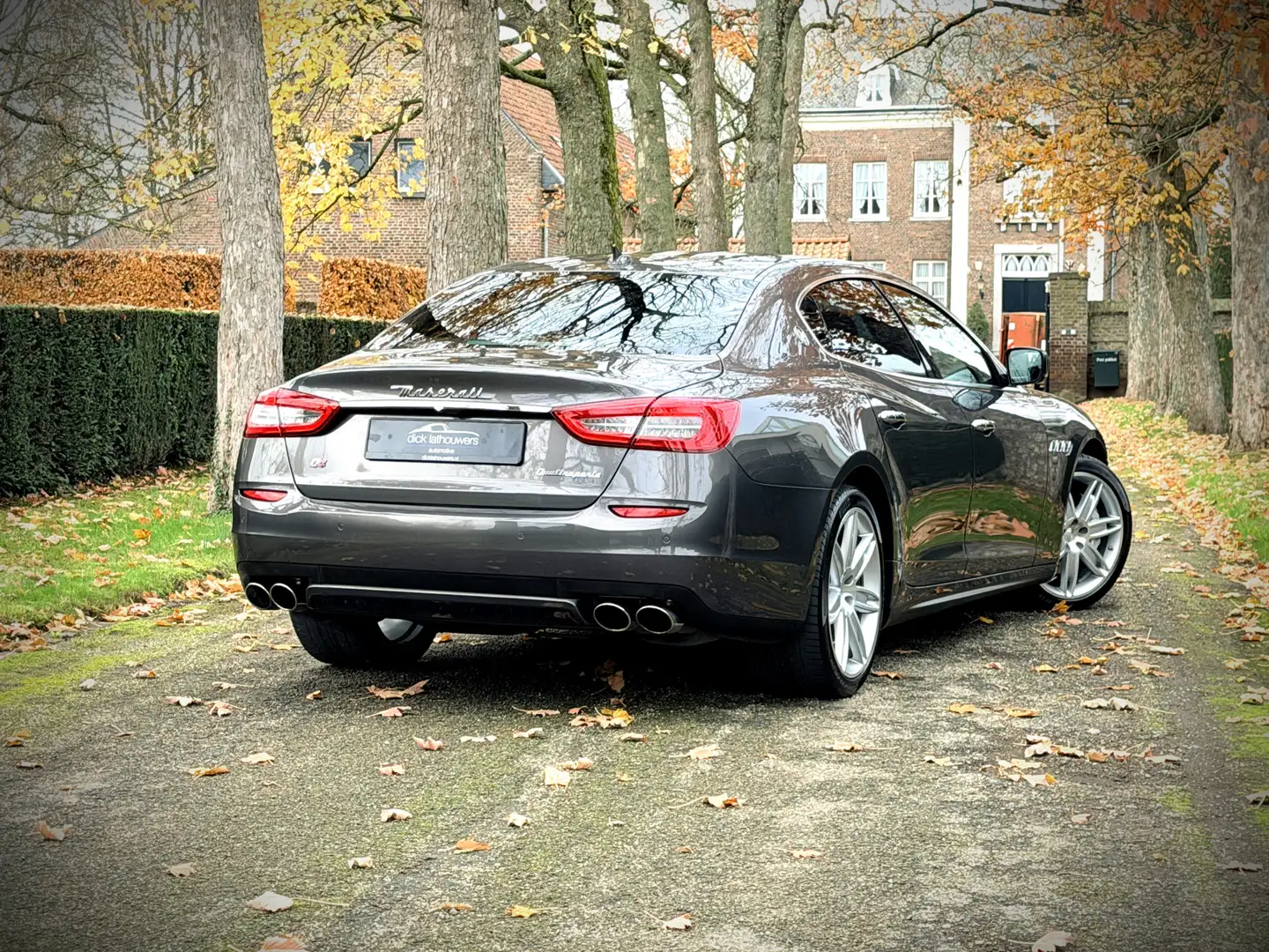 Maserati Quattroporte 3.0 S Q4 / CLIMA 4-ZONE / EXT. LEATHER / REAR SEAT Grijs - 2