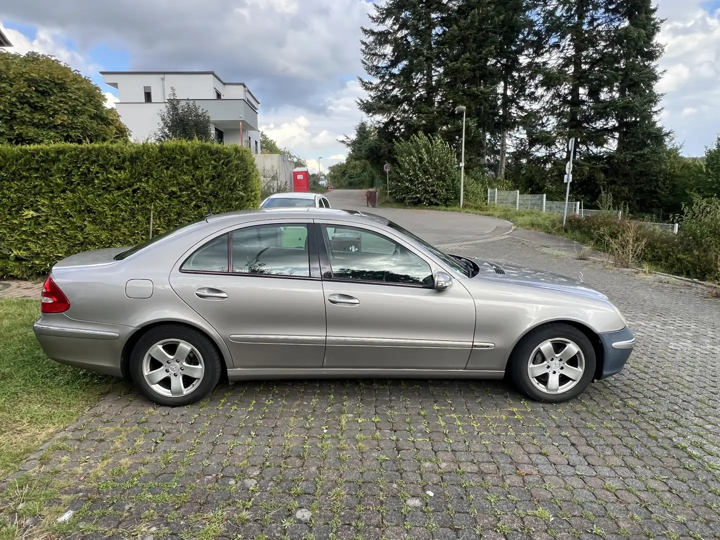 Mercedes-Benz E 320 Elegance - 2