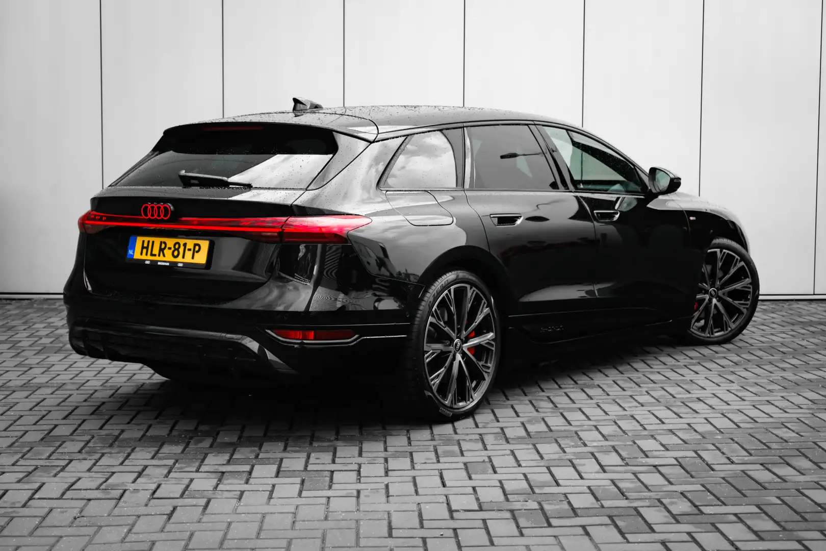 Audi A6 Avant e-tron S edition performance 368PK | Rondomz Schwarz - 2