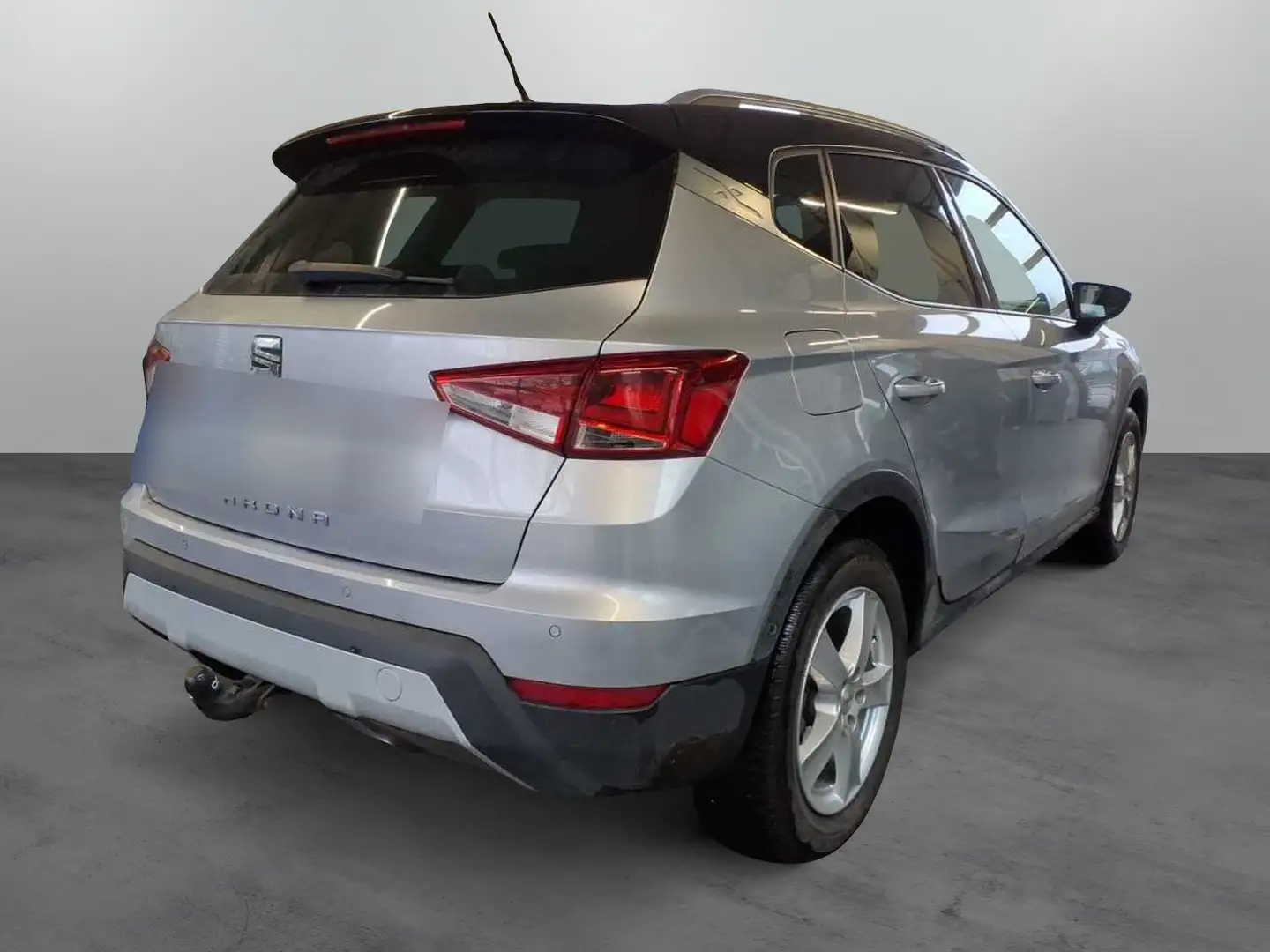 SEAT Arona Xcellence 1.0 TSI DSG/ LED, ACC, Navi, RFK Silber - 2