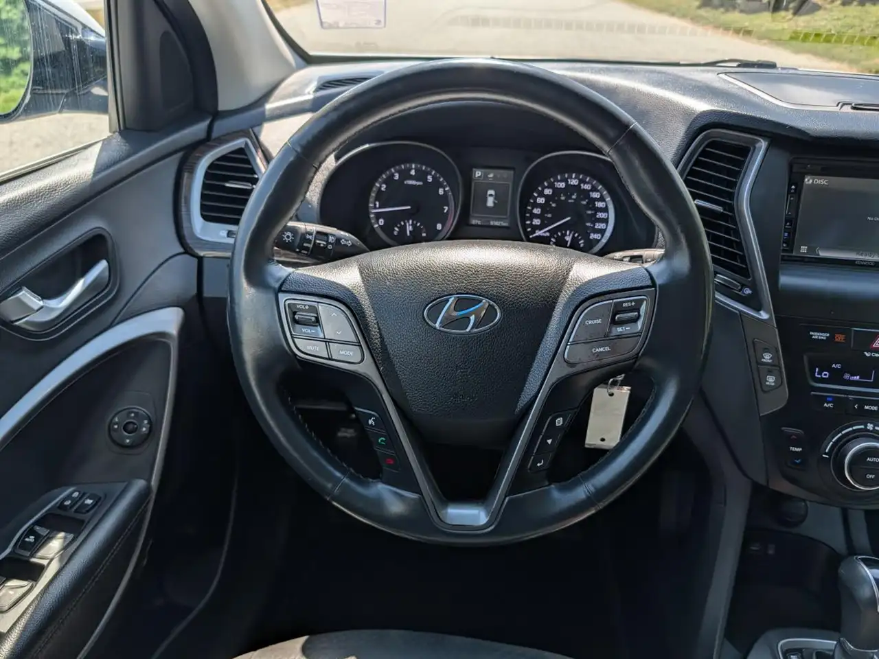 Hyundai SANTA FE снимка Hyundai SANTA FE