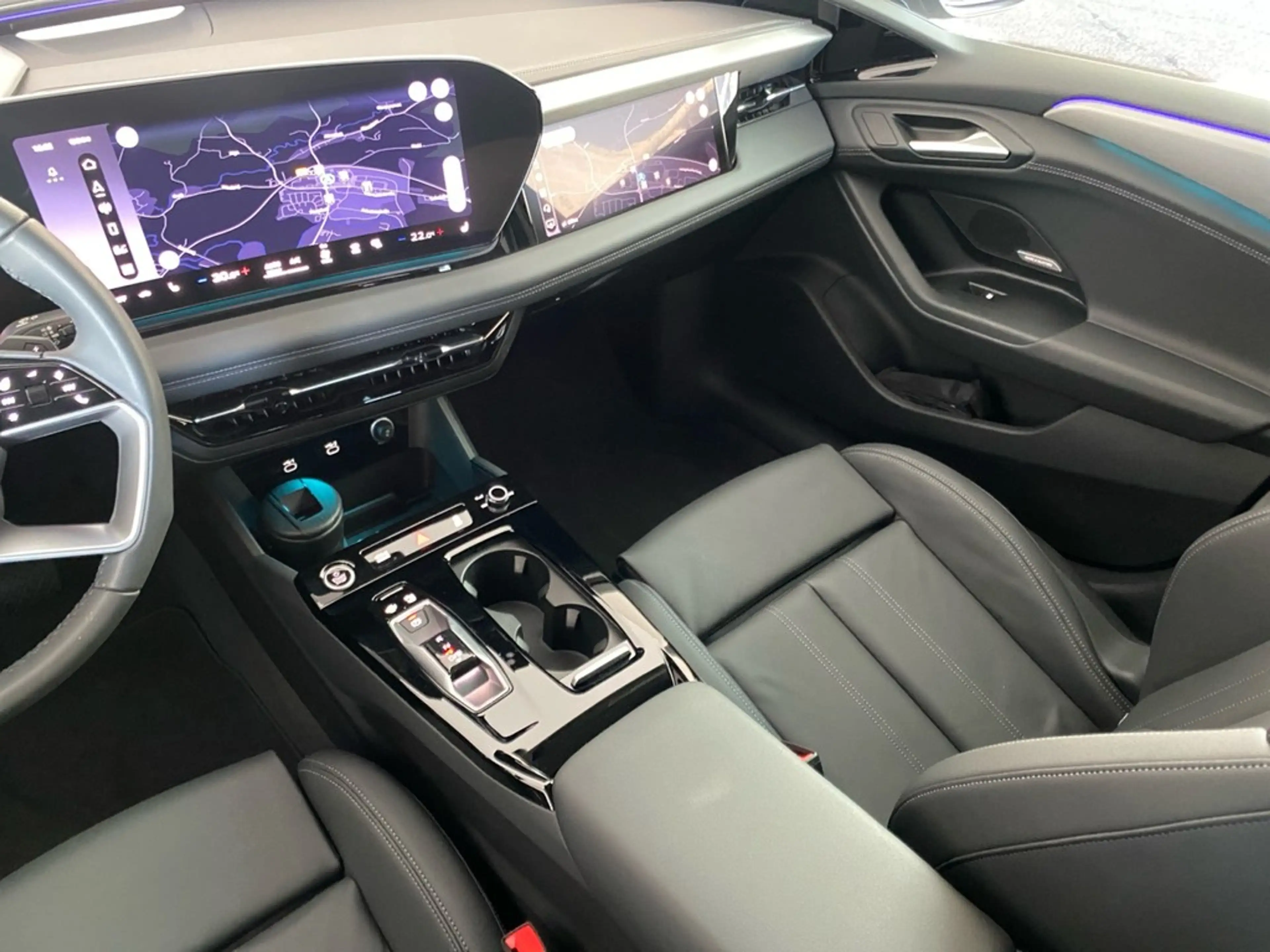 Audi A6 e-tron Avant quattro S line — photo 8