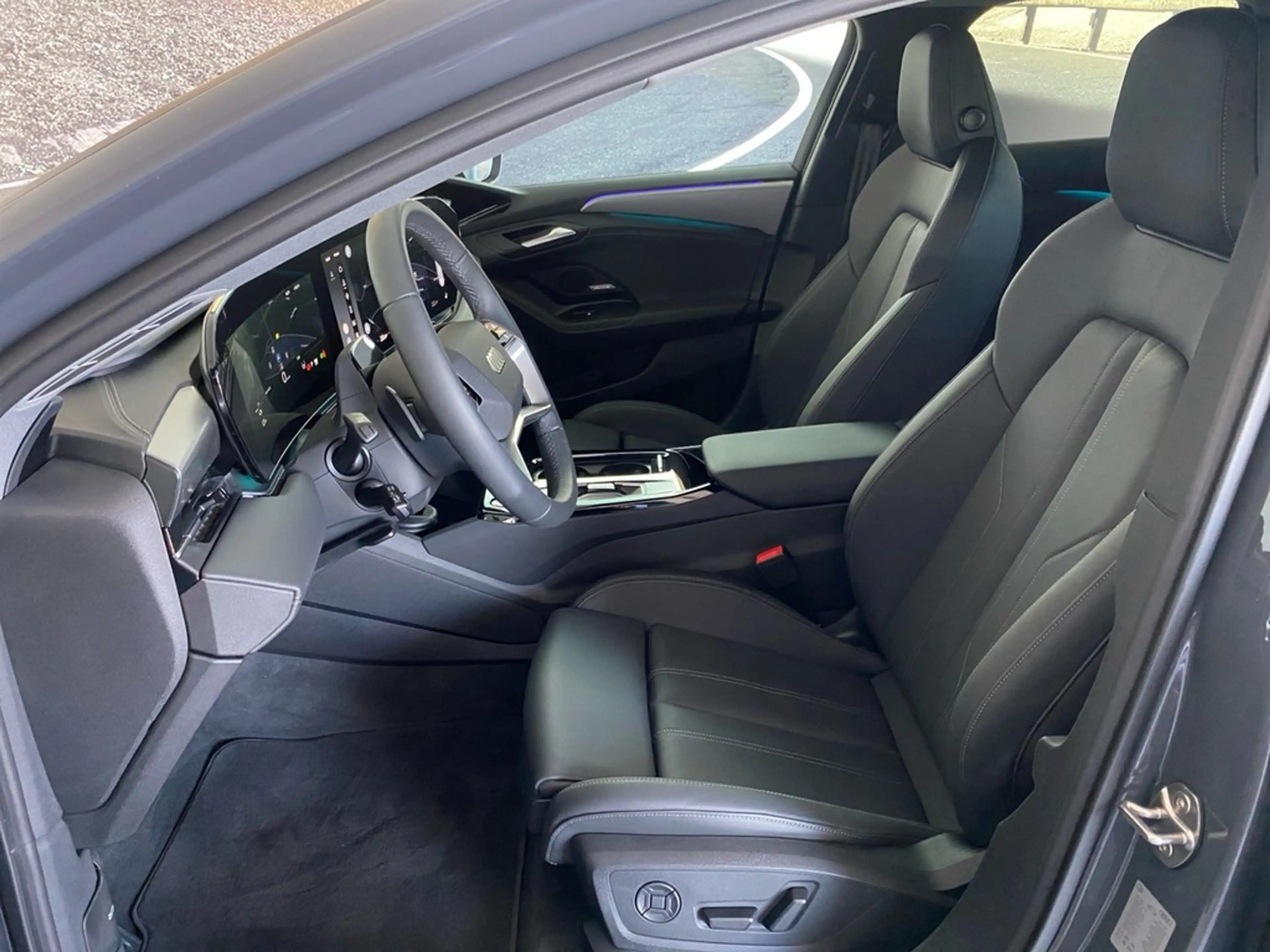 Audi A6 e-tron Avant quattro S line — photo 4