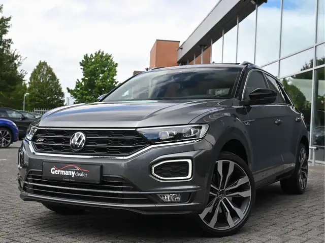 Volkswagen T-Roc view 3