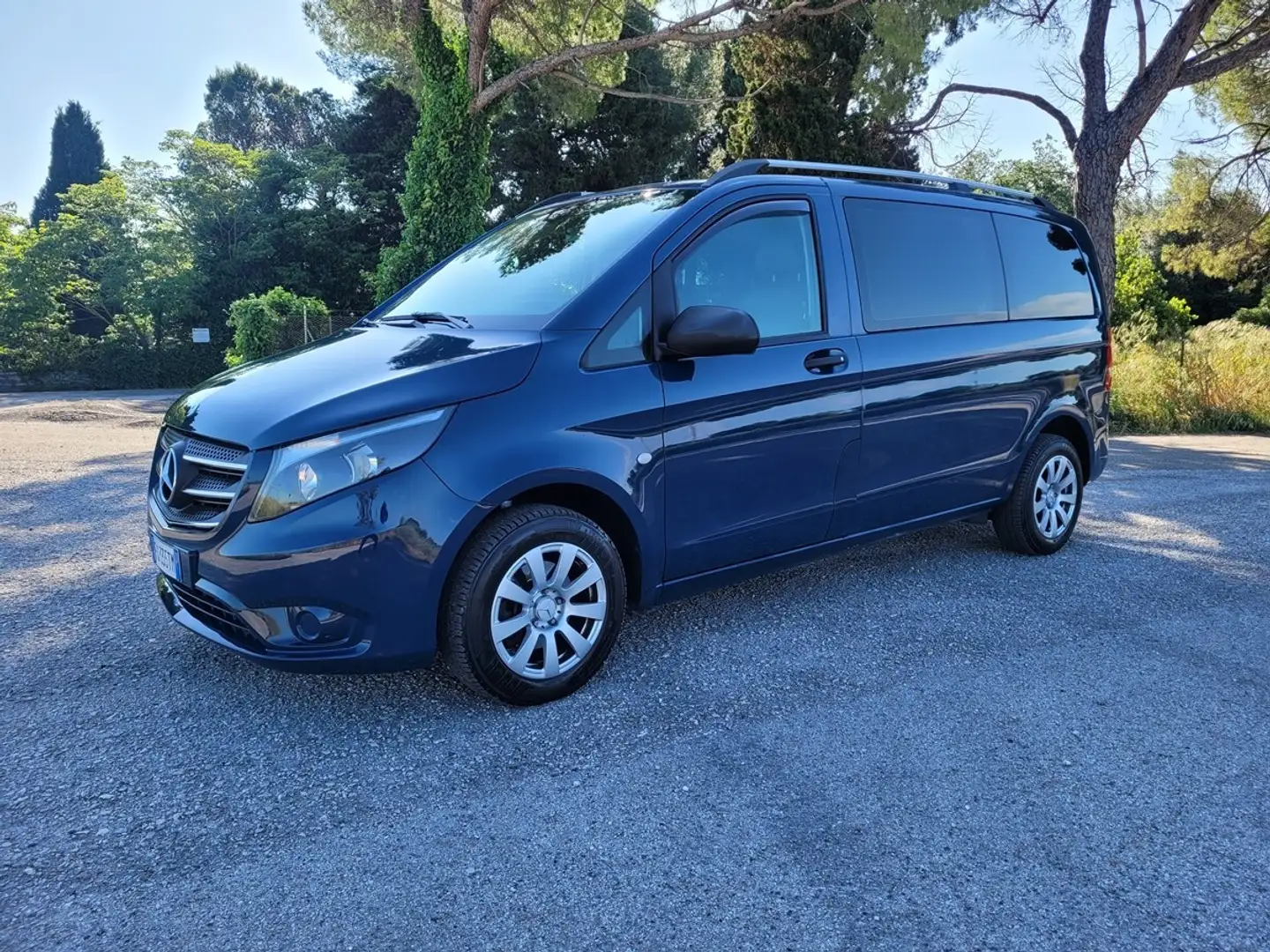 Mercedes-Benz Vito 1.6 111 CDI PC Tourer Pro Compact Blau - 1
