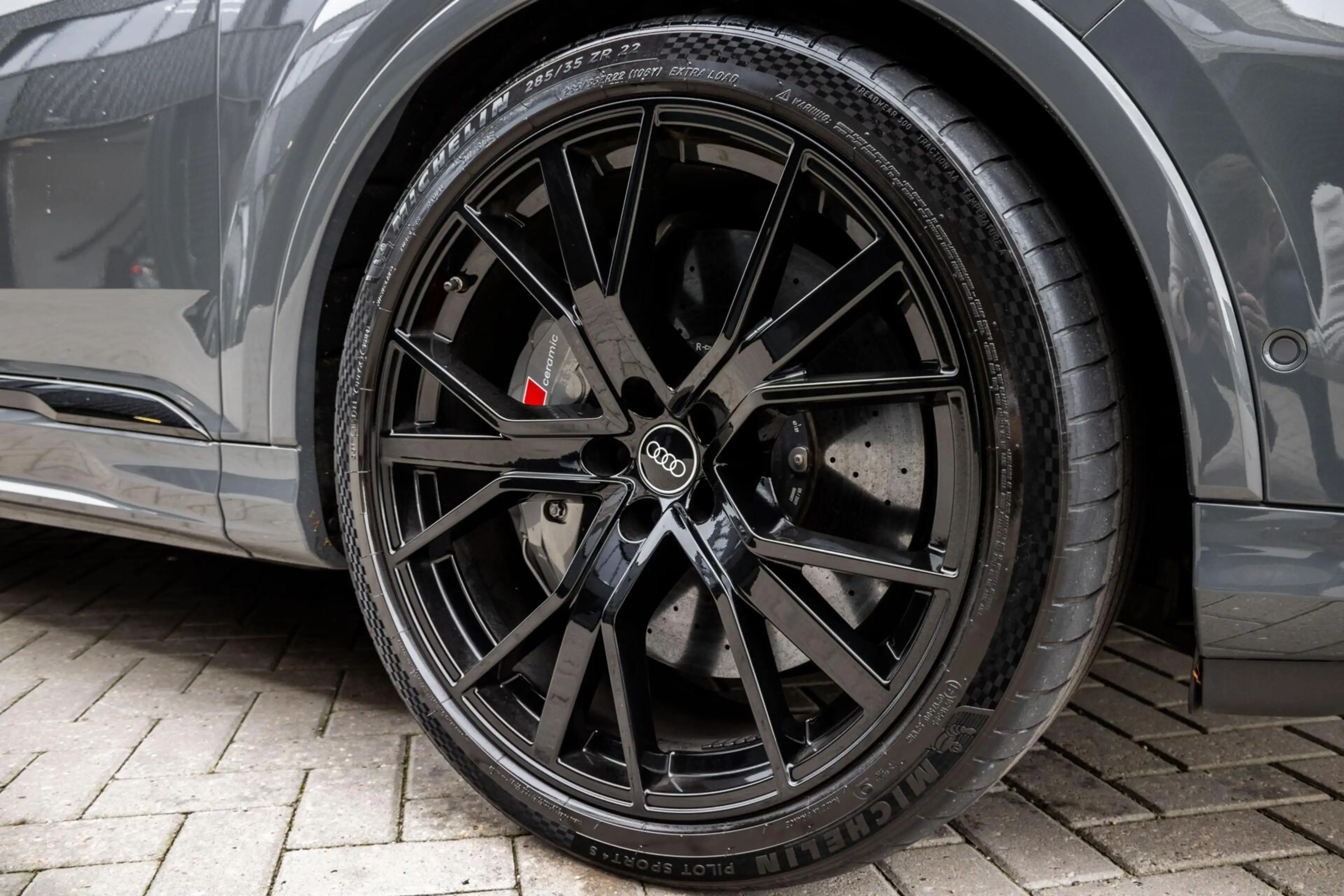 Audi SQ7 4.0 TFSI SQ7 quattro 7p — photo 3