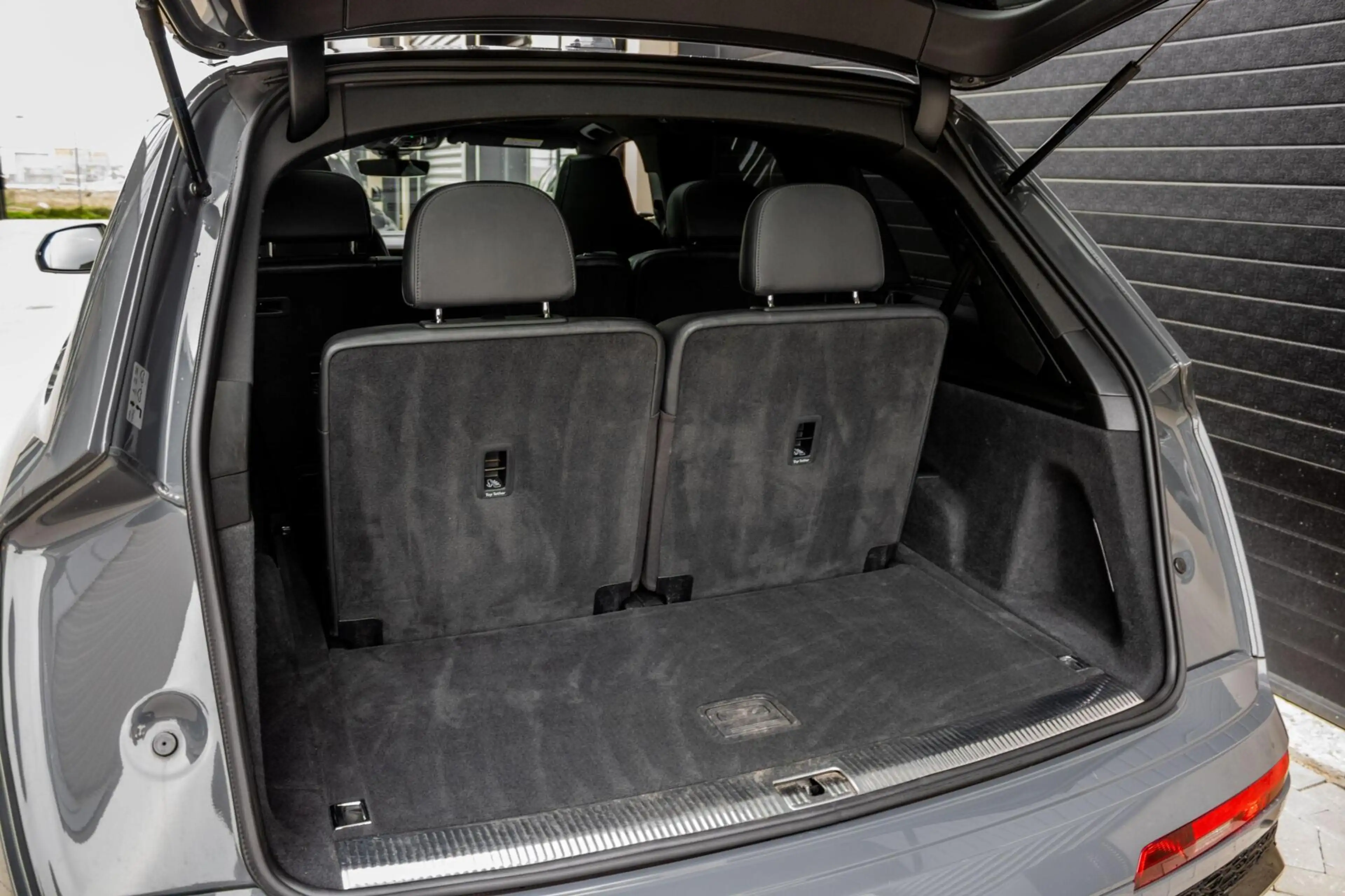 Audi SQ7 4.0 TFSI SQ7 quattro 7p — photo 28