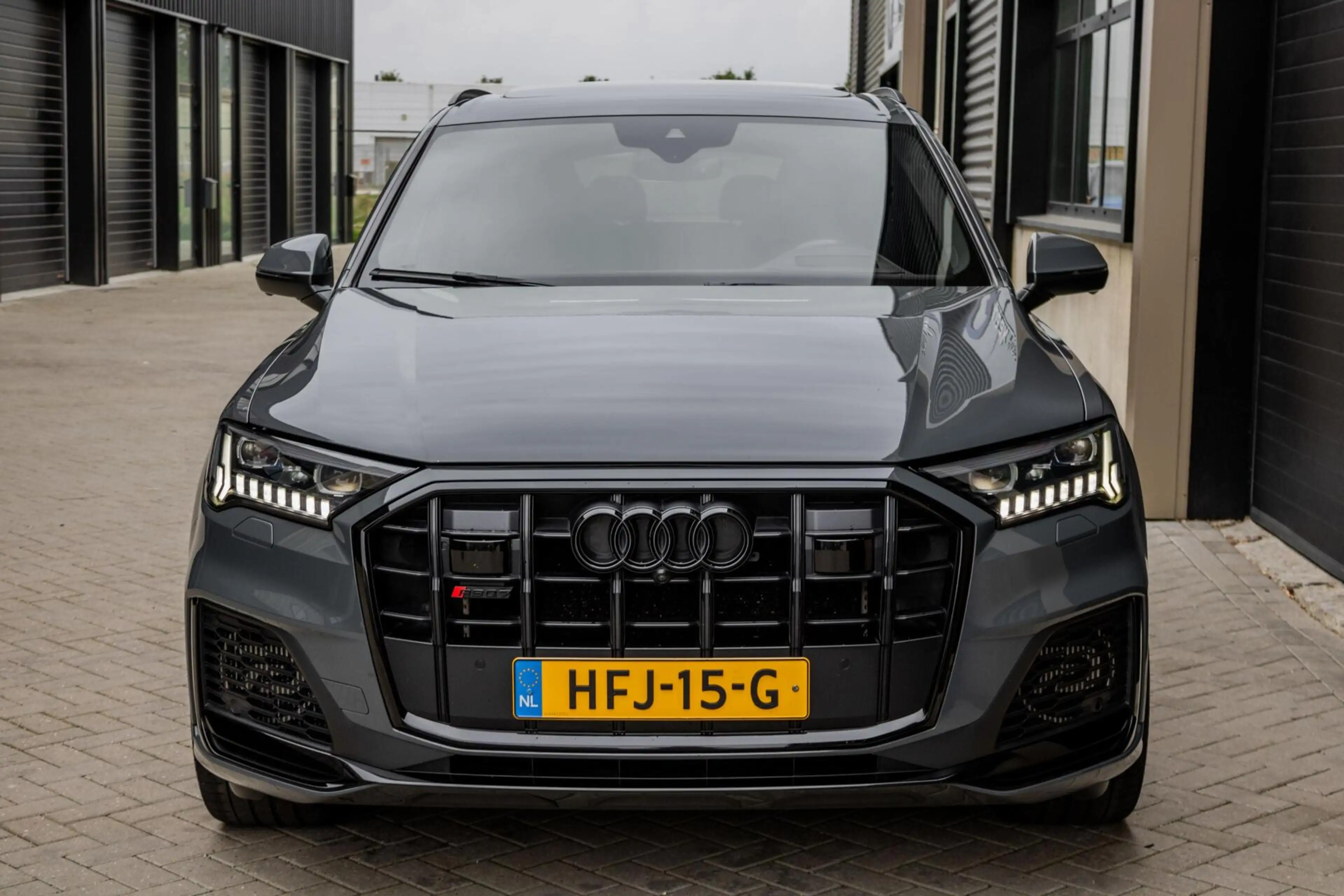 Audi SQ7 4.0 TFSI SQ7 quattro 7p — photo 9