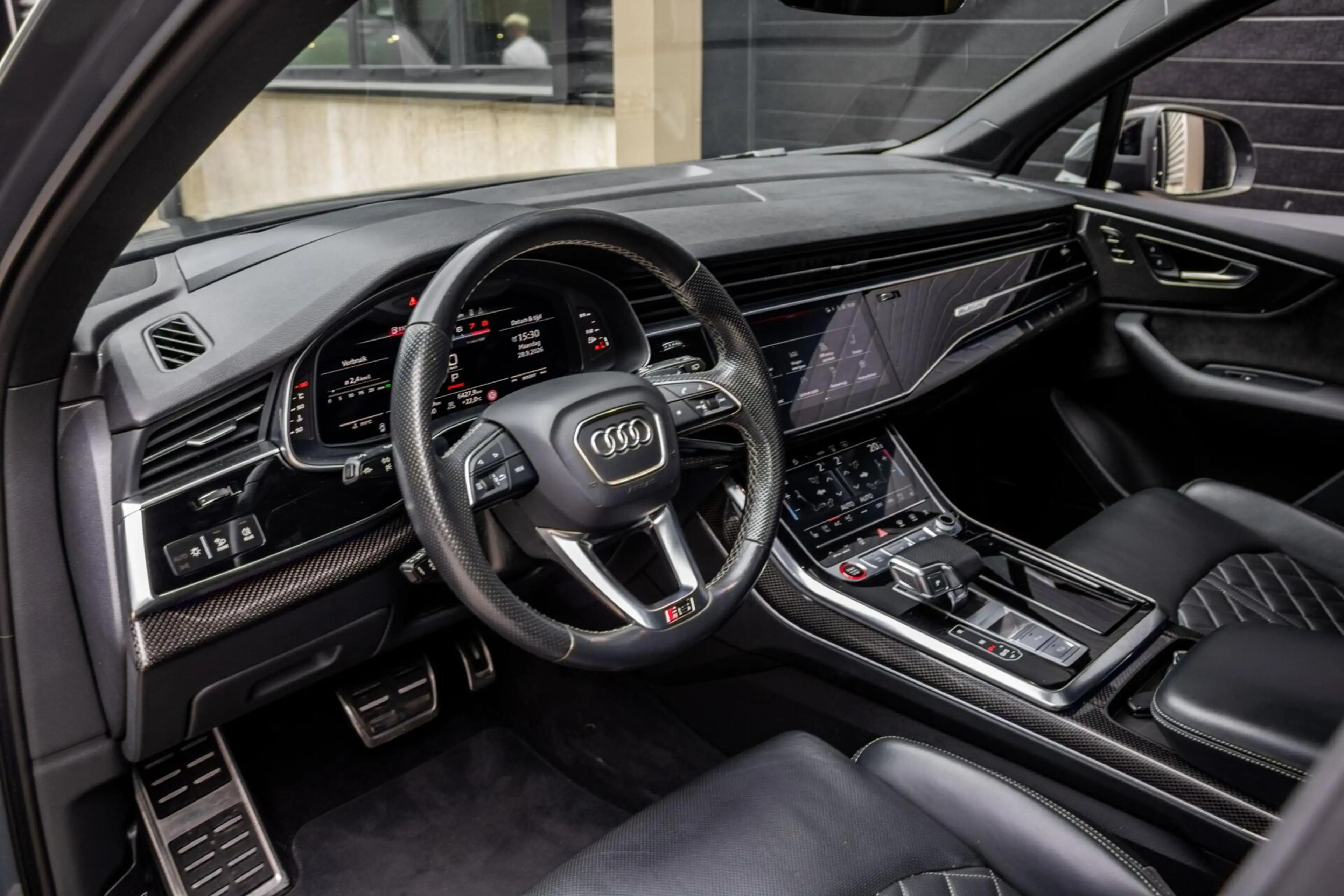 Audi SQ7 4.0 TFSI SQ7 quattro 7p — photo 37