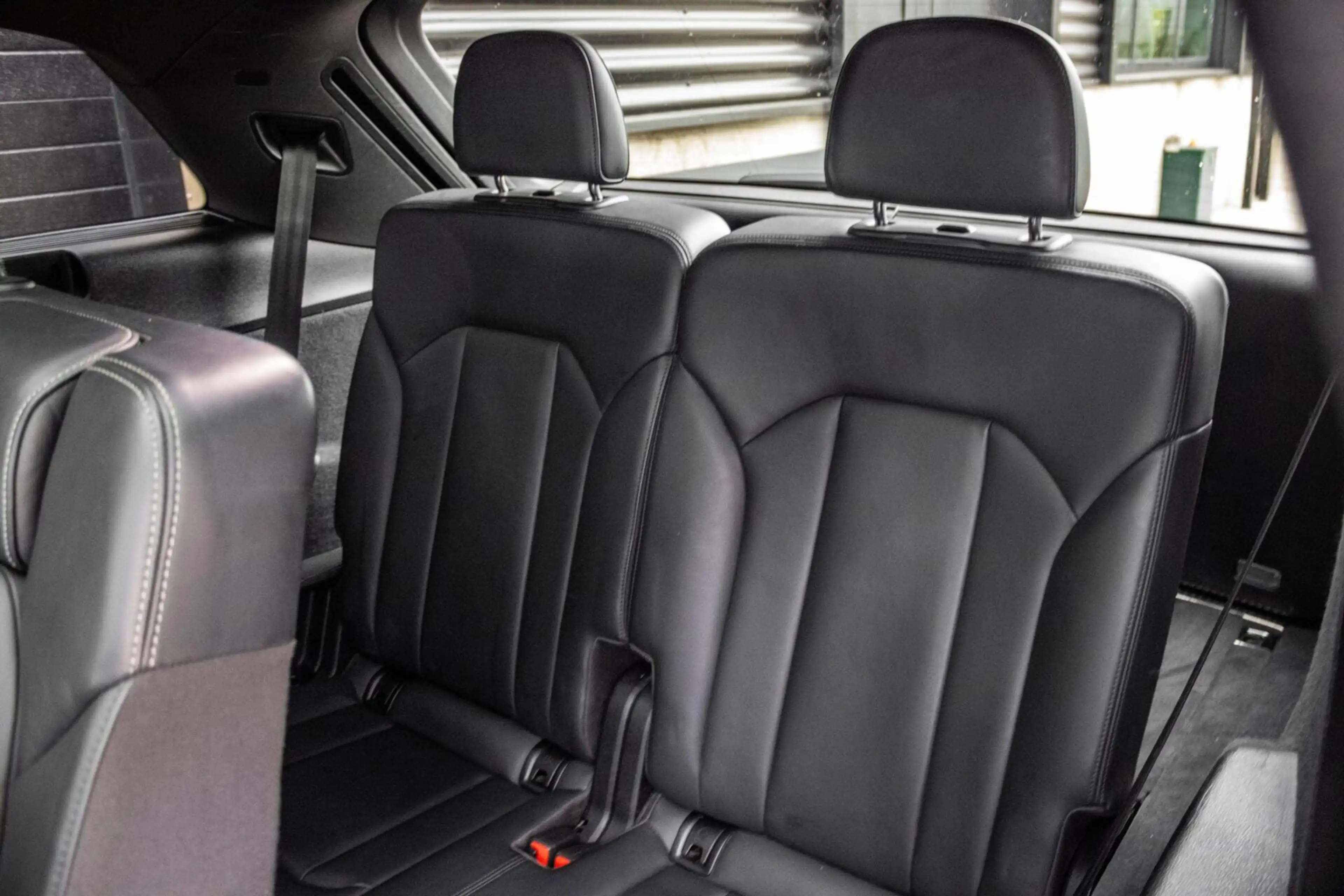 Audi SQ7 4.0 TFSI SQ7 quattro 7p — photo 45