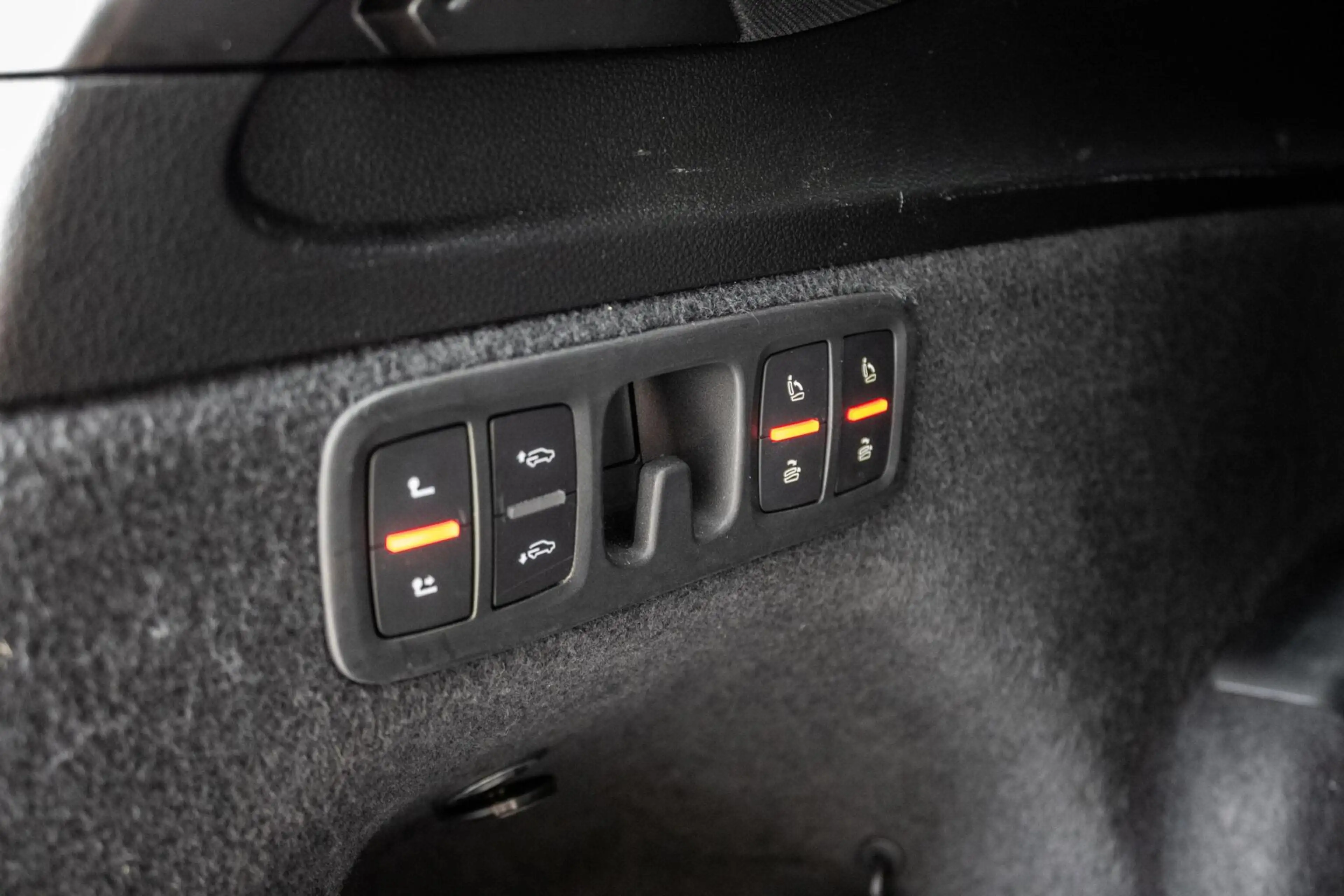 Audi SQ7 4.0 TFSI SQ7 quattro 7p — photo 27
