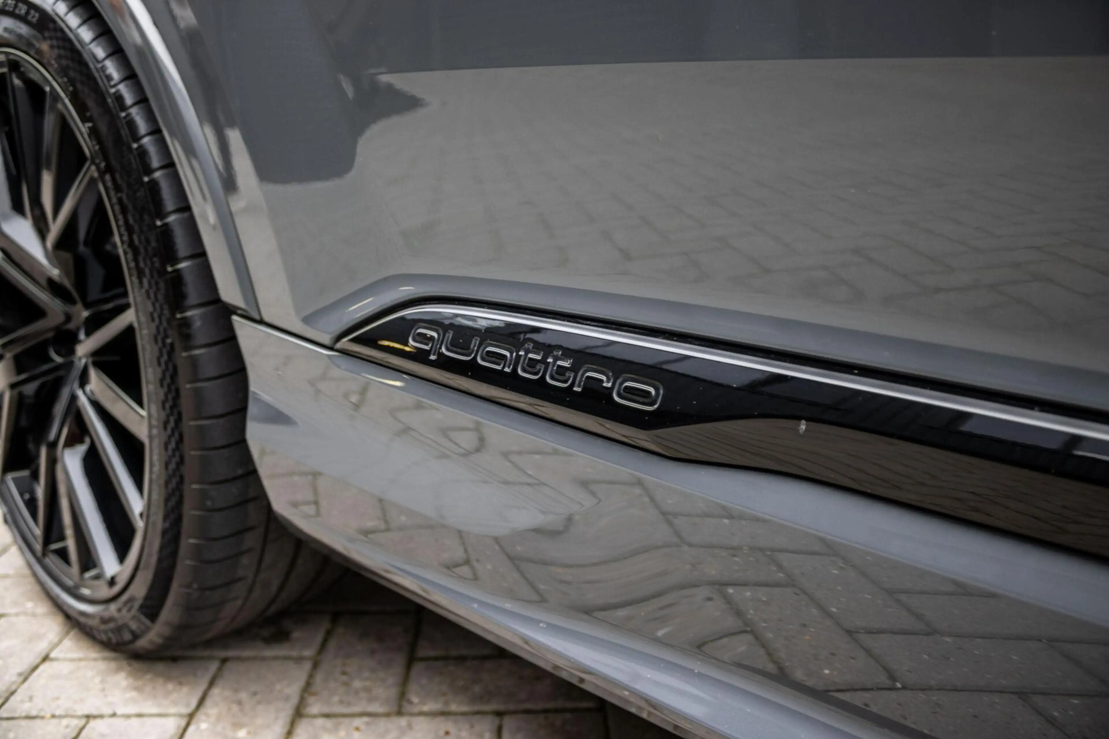 Audi SQ7 4.0 TFSI SQ7 quattro 7p — photo 14