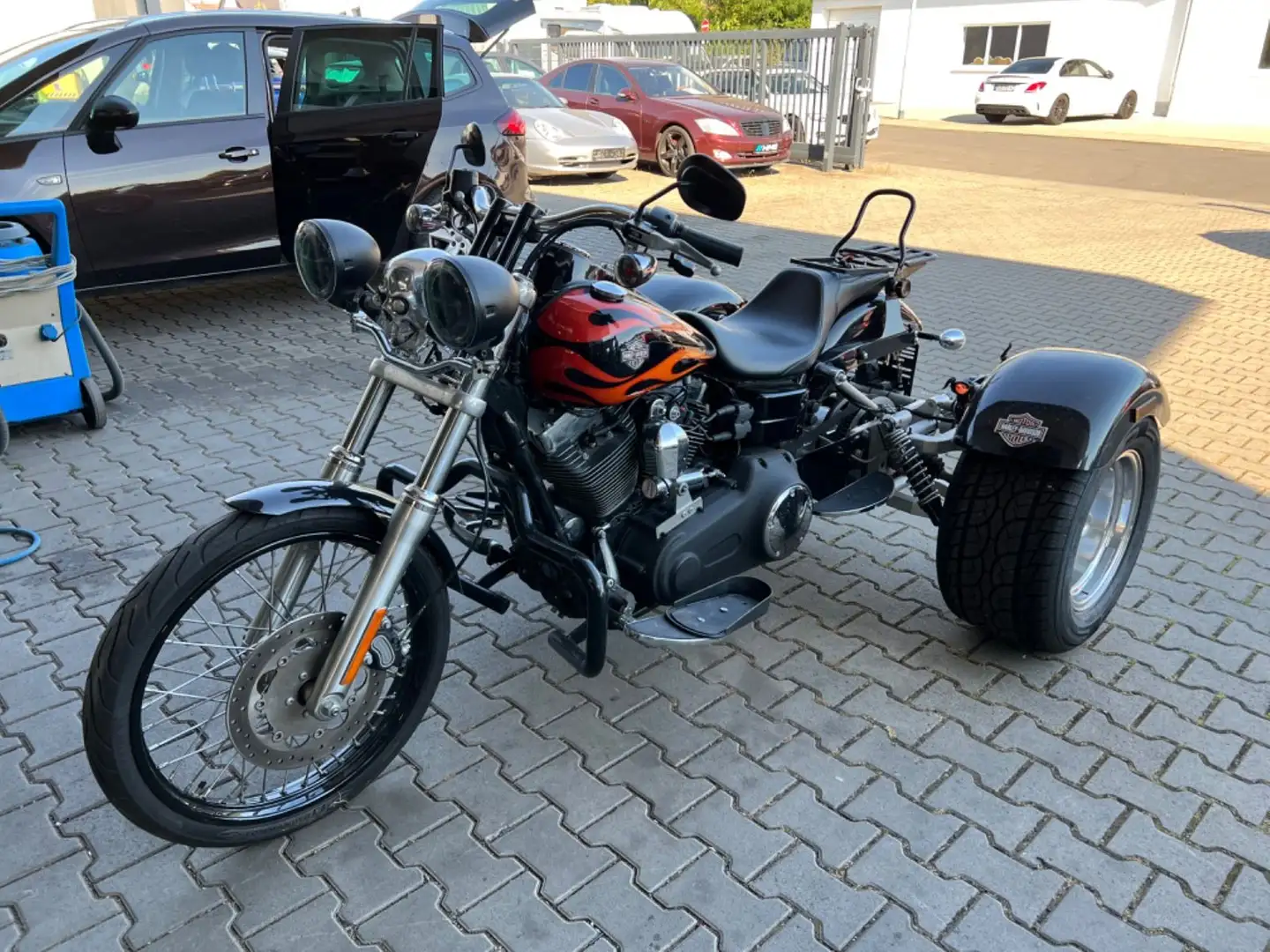 Harley-Davidson FXD WG Dyna Wide Glide *DREIRAD-UMBAU CA. 30T€* Zwart - 1