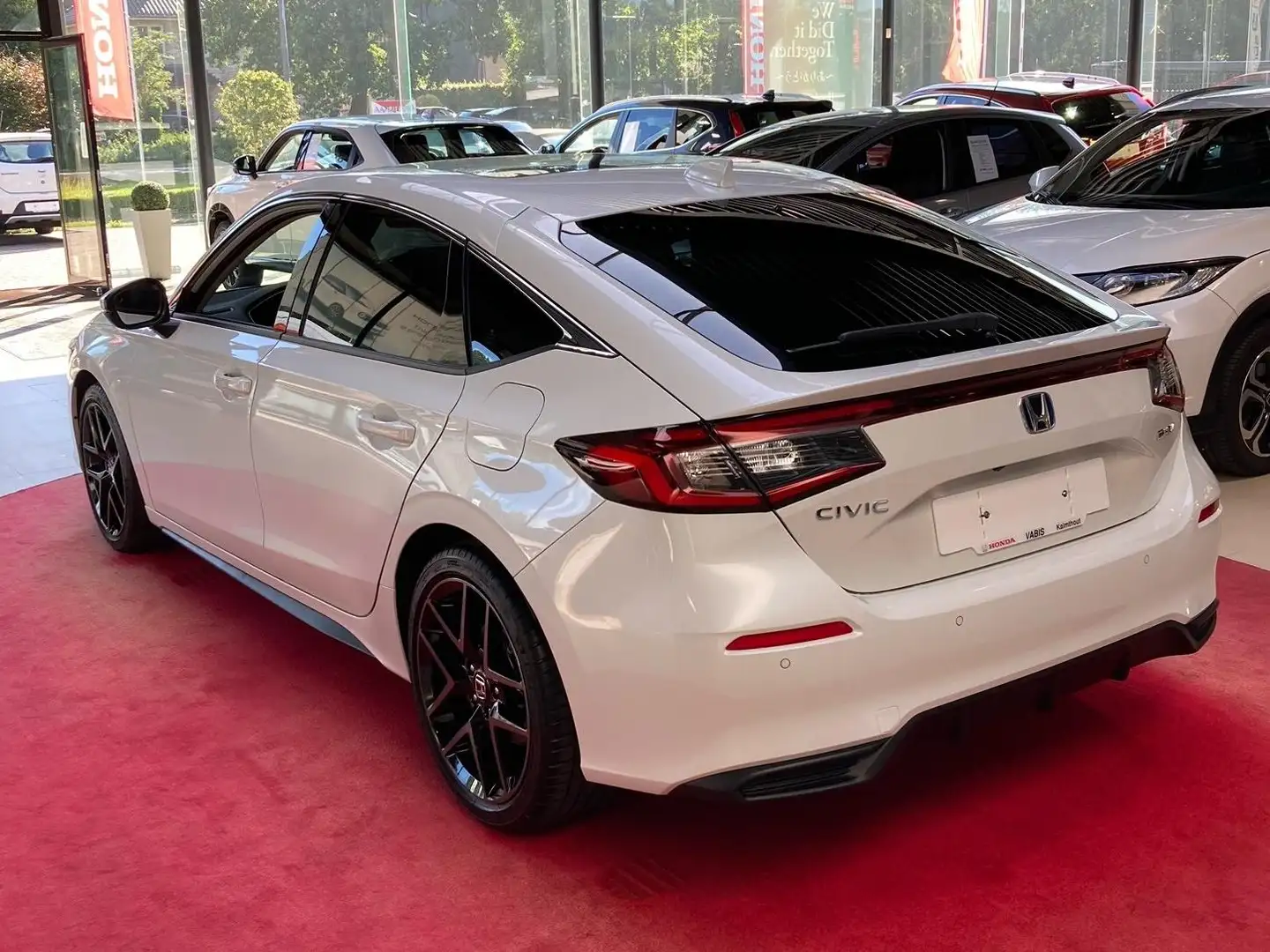 Honda Civic e:HEV 2.0 i-MMD Hybrid Advance -6750 EINDJAAR ACTI Wit - 2