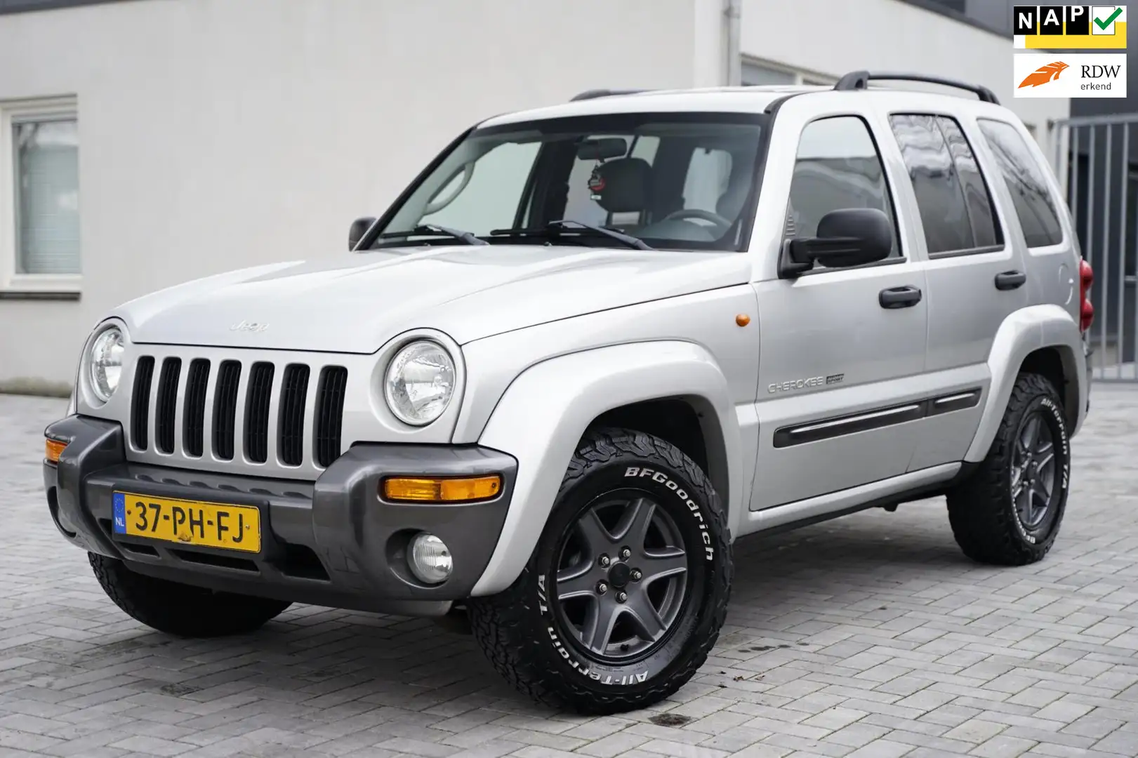 Jeep Cherokee 3.7i V6 Extreme Sport LPG G3 Automaat 4x4, NAP Gris - 1
