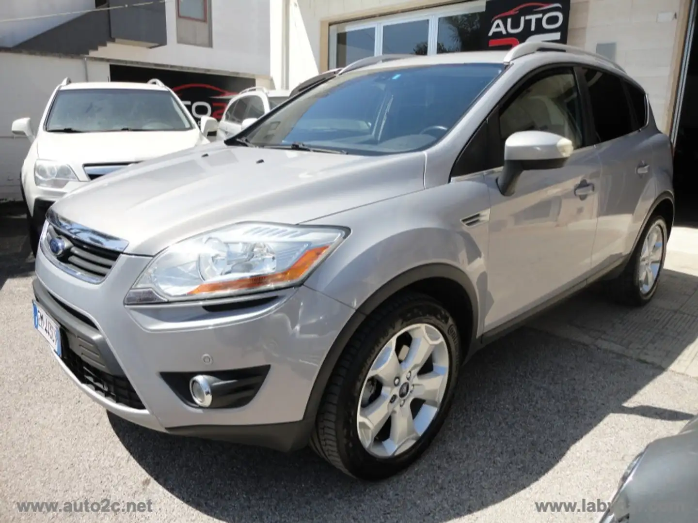Ford Kuga 2.0 TDCi 163 CV 4WD Titanium Gris - 2